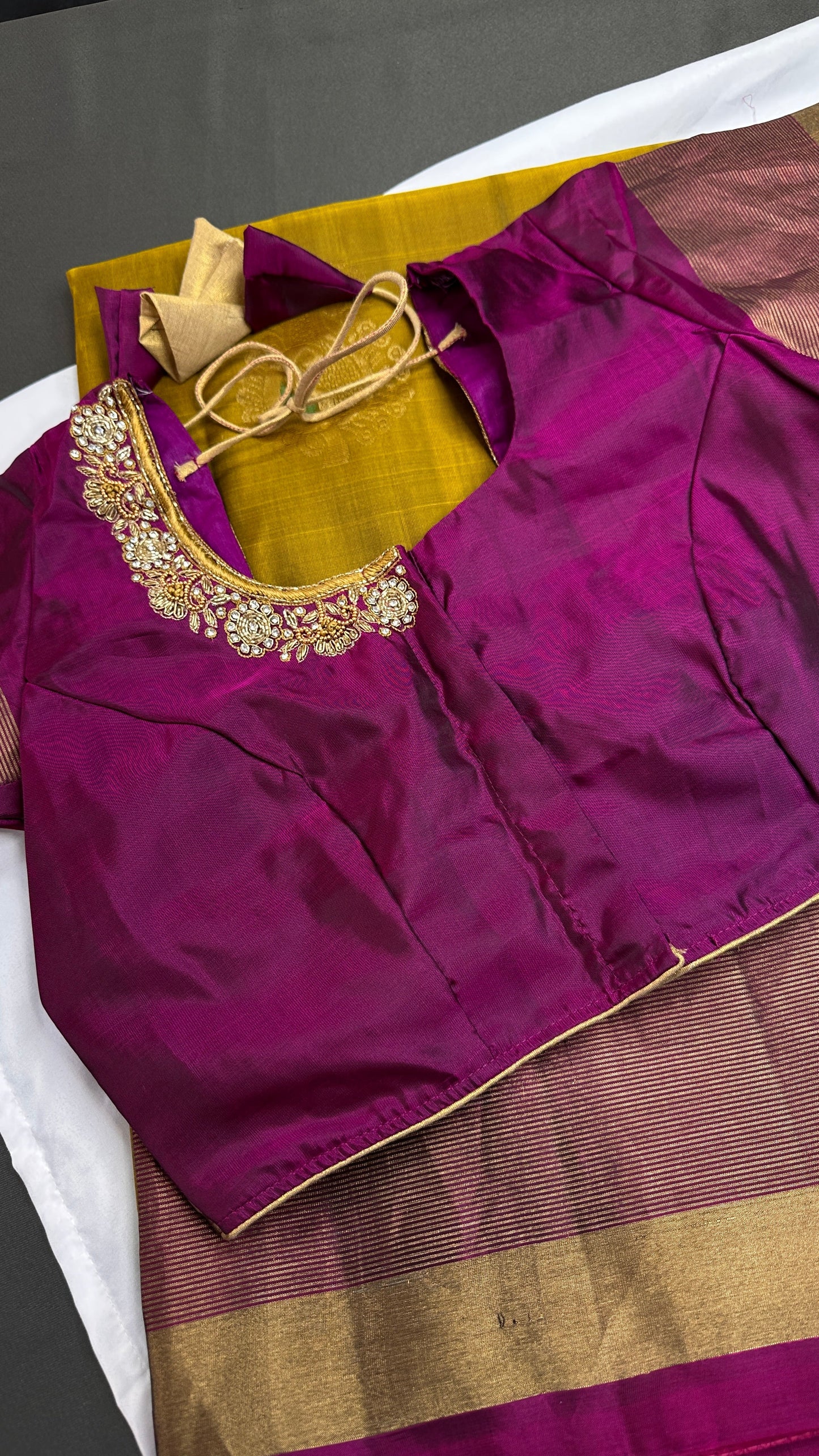 Pure Silk Handloom Dharmavaram Pattu Light Weight Saree - 