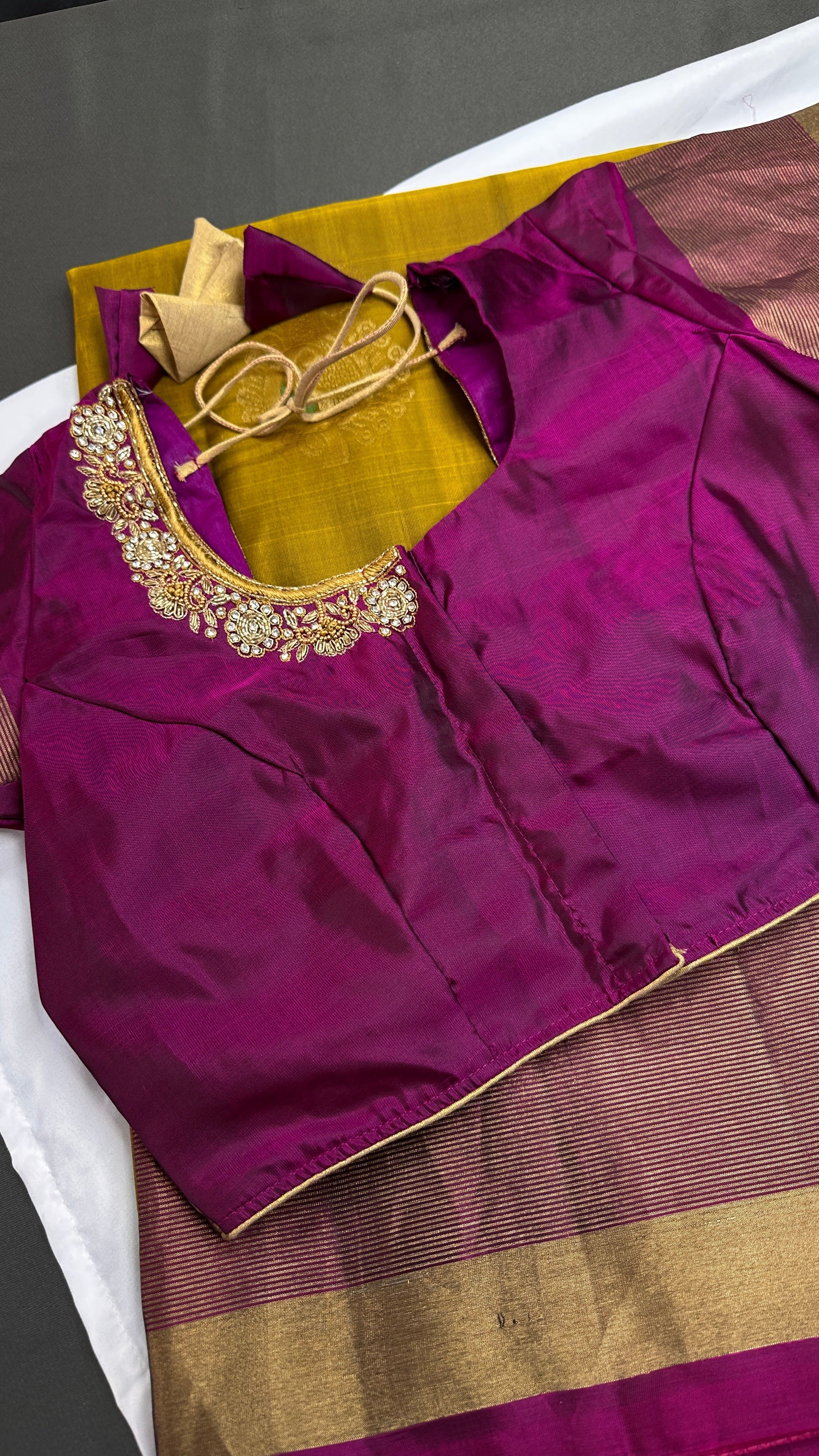 Pure Silk Handloom Dharmavaram Pattu Light Weight Saree - 