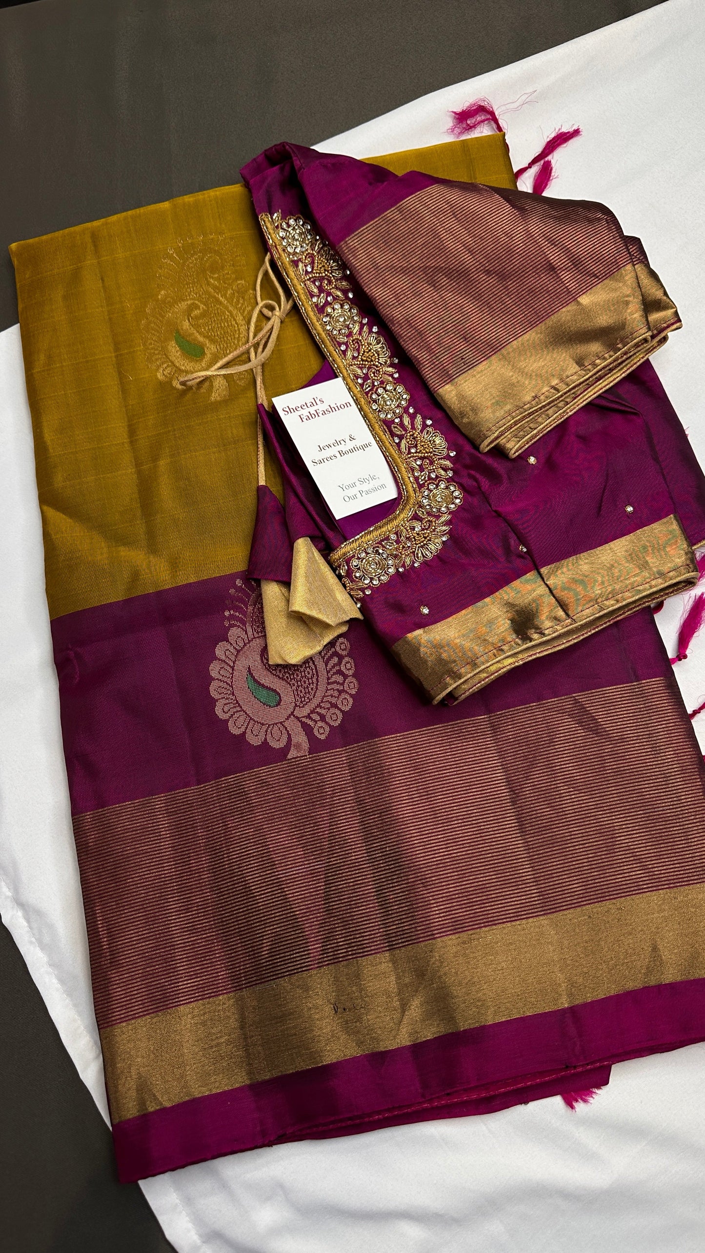 Pure Silk Handloom Dharmavaram Pattu Light Weight Saree - 