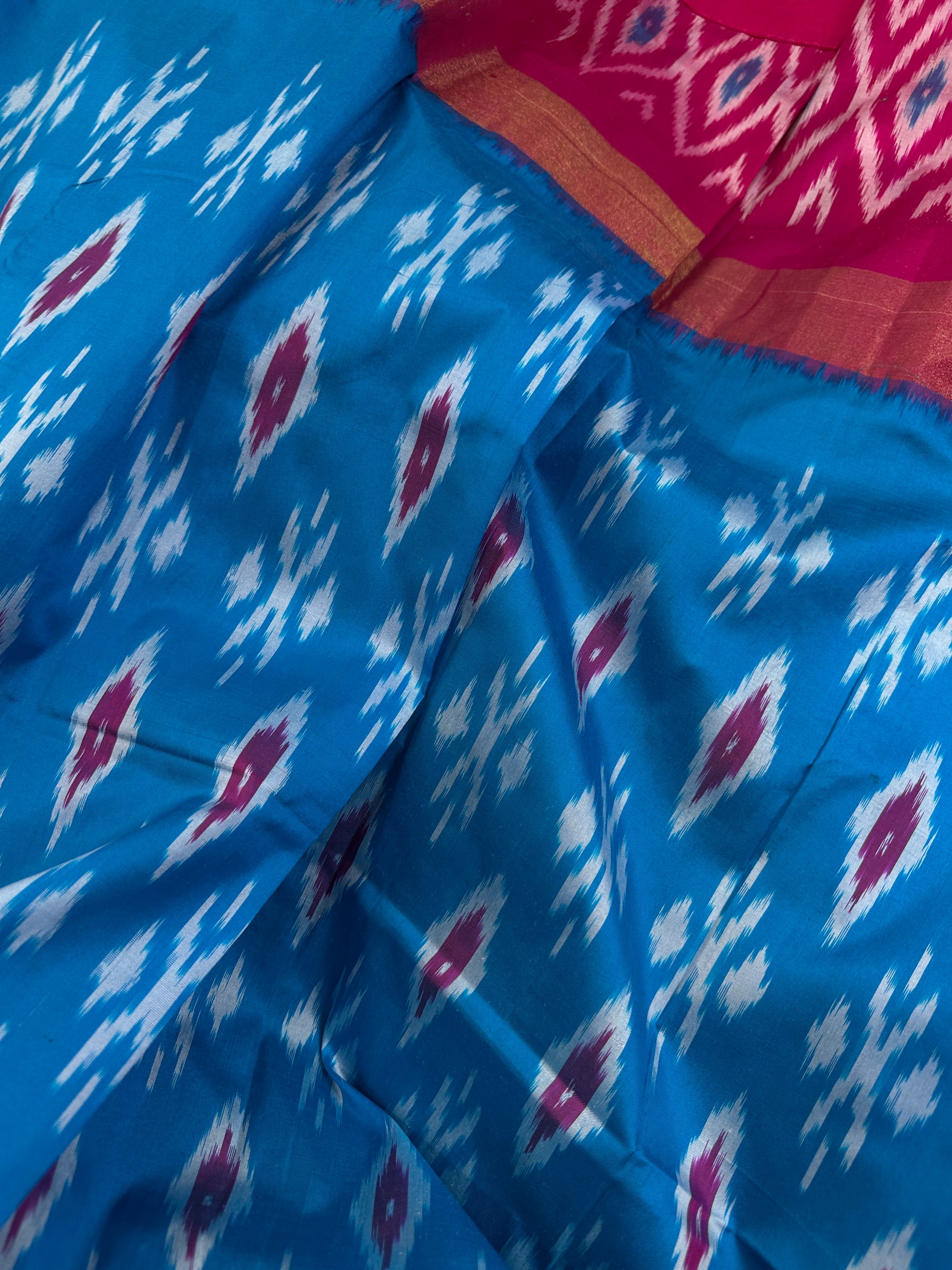 Pure Silk Handloom Pochampally Ikkat Saree - 