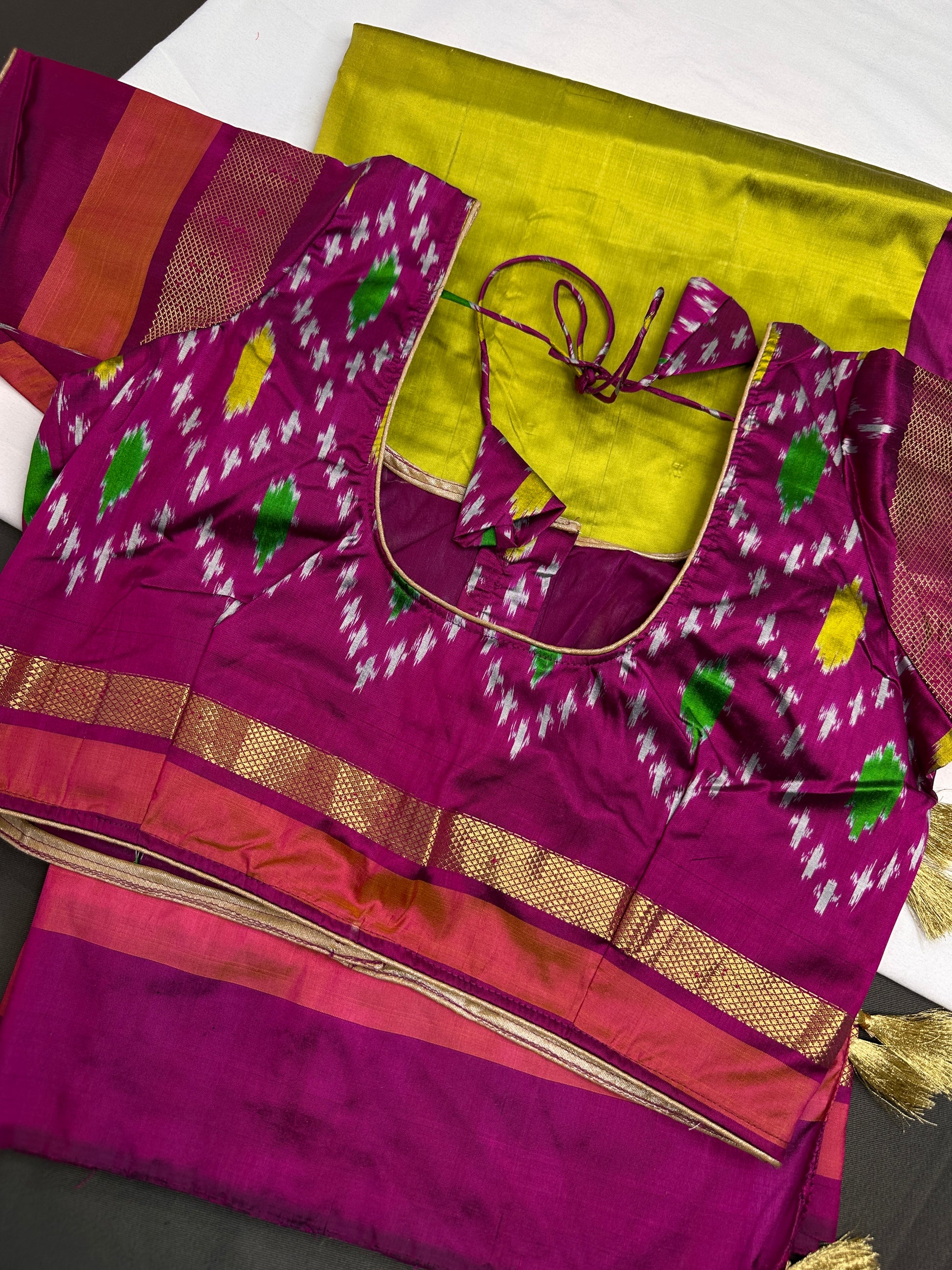 Pure Silk Handloom Pochampally Ikkat Green Saree - 