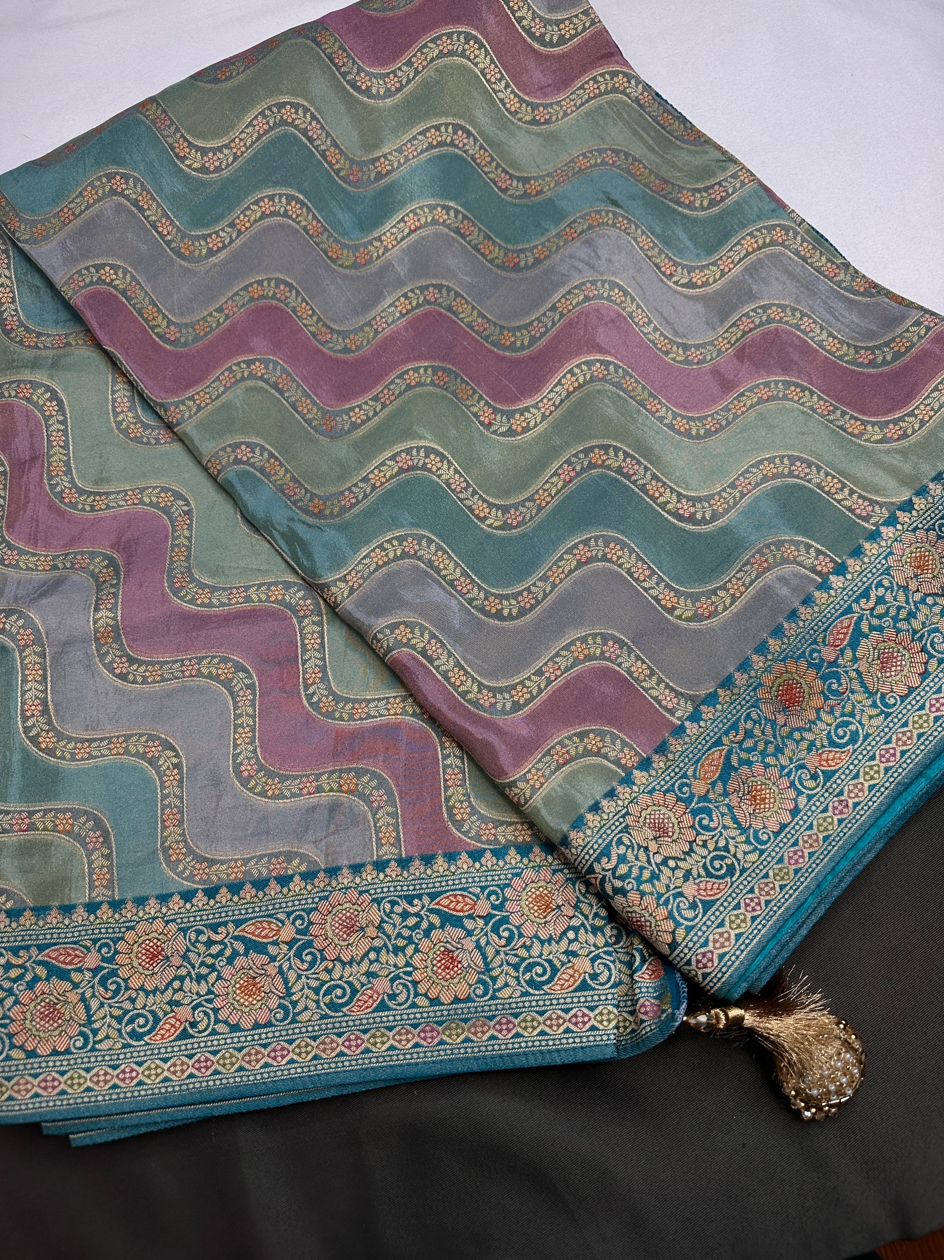 Pashmina Weaving Banarsi Silk Saree - 