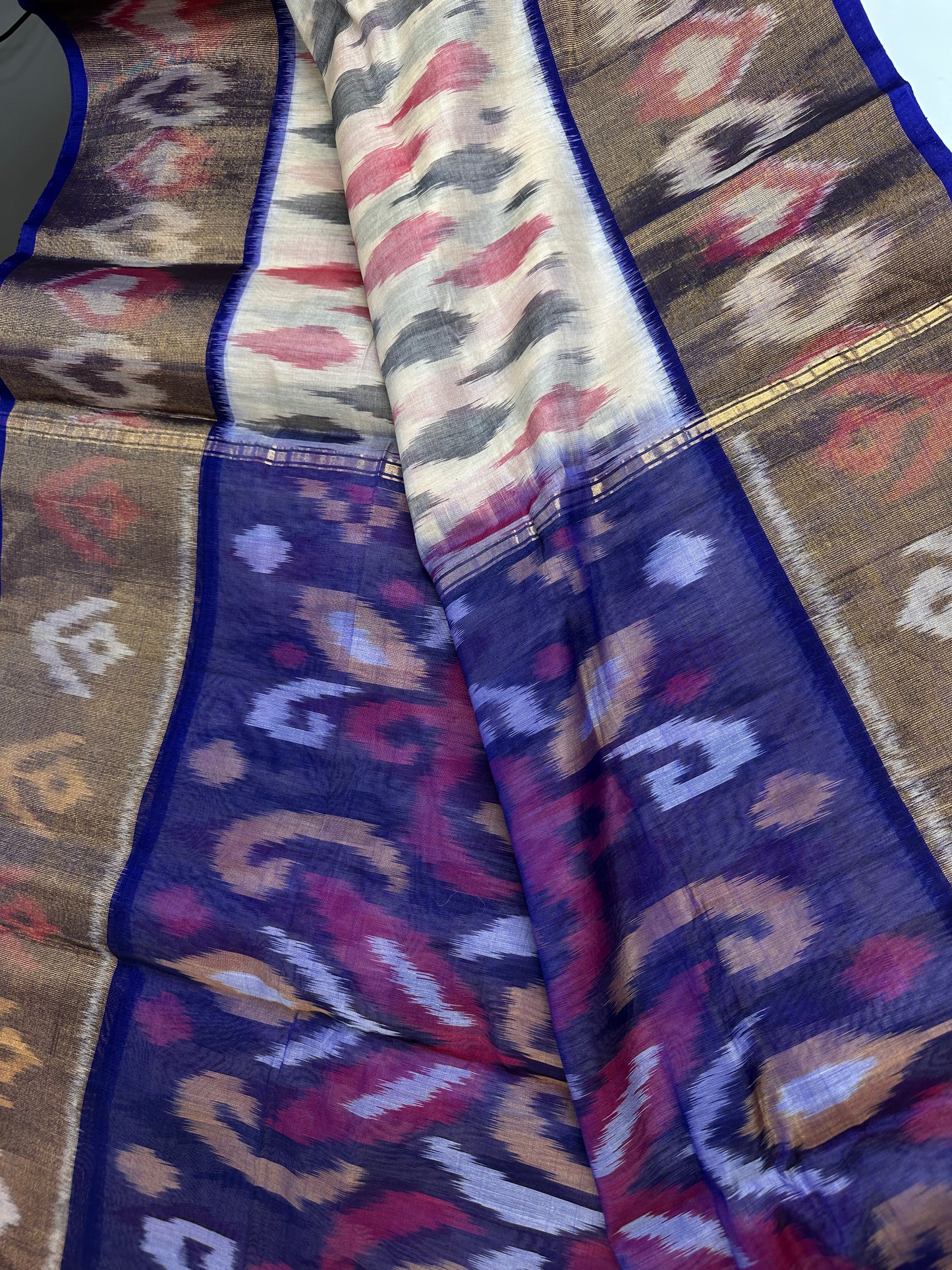 Pure Cotton Silk Pochampally Beige Blue Ikkat Saree - 