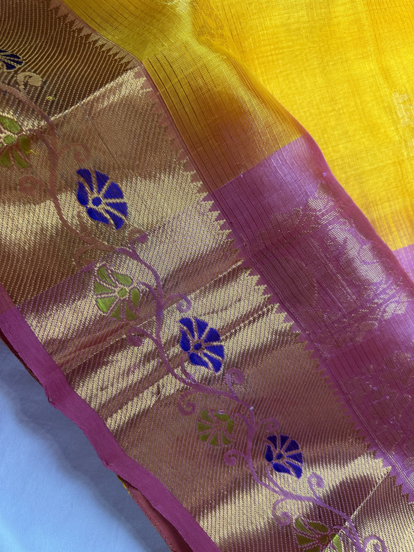 Pure Venkatgiri Handloom Yellow Pink Silk Saree - 