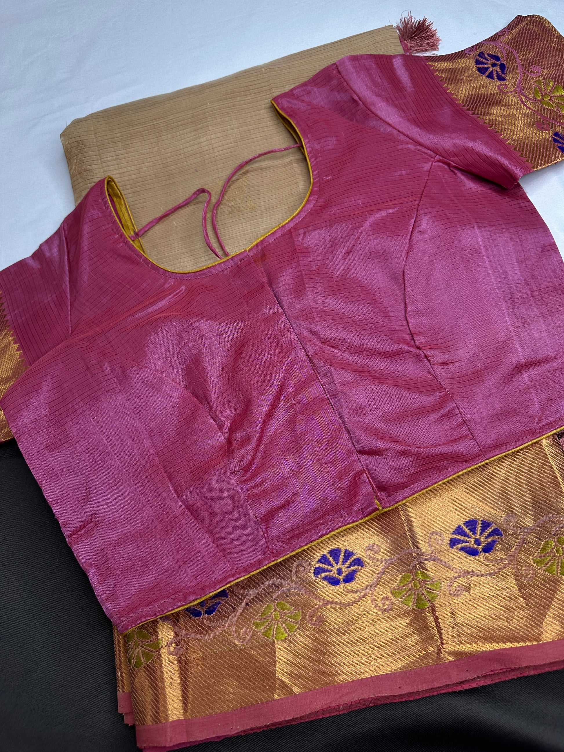 Pure Venkatgiri Handloom Beige Pink Silk Saree - 