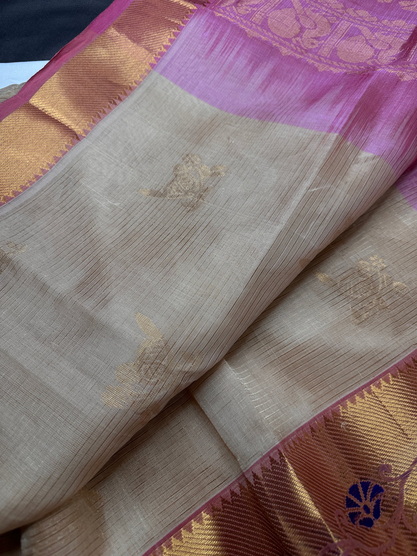 Pure Venkatgiri Handloom Beige Pink Silk Saree - 