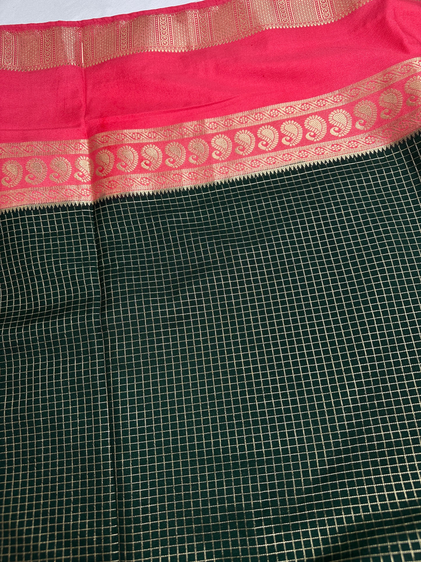 Banarsi Crepe Small Checks Green Saree - 