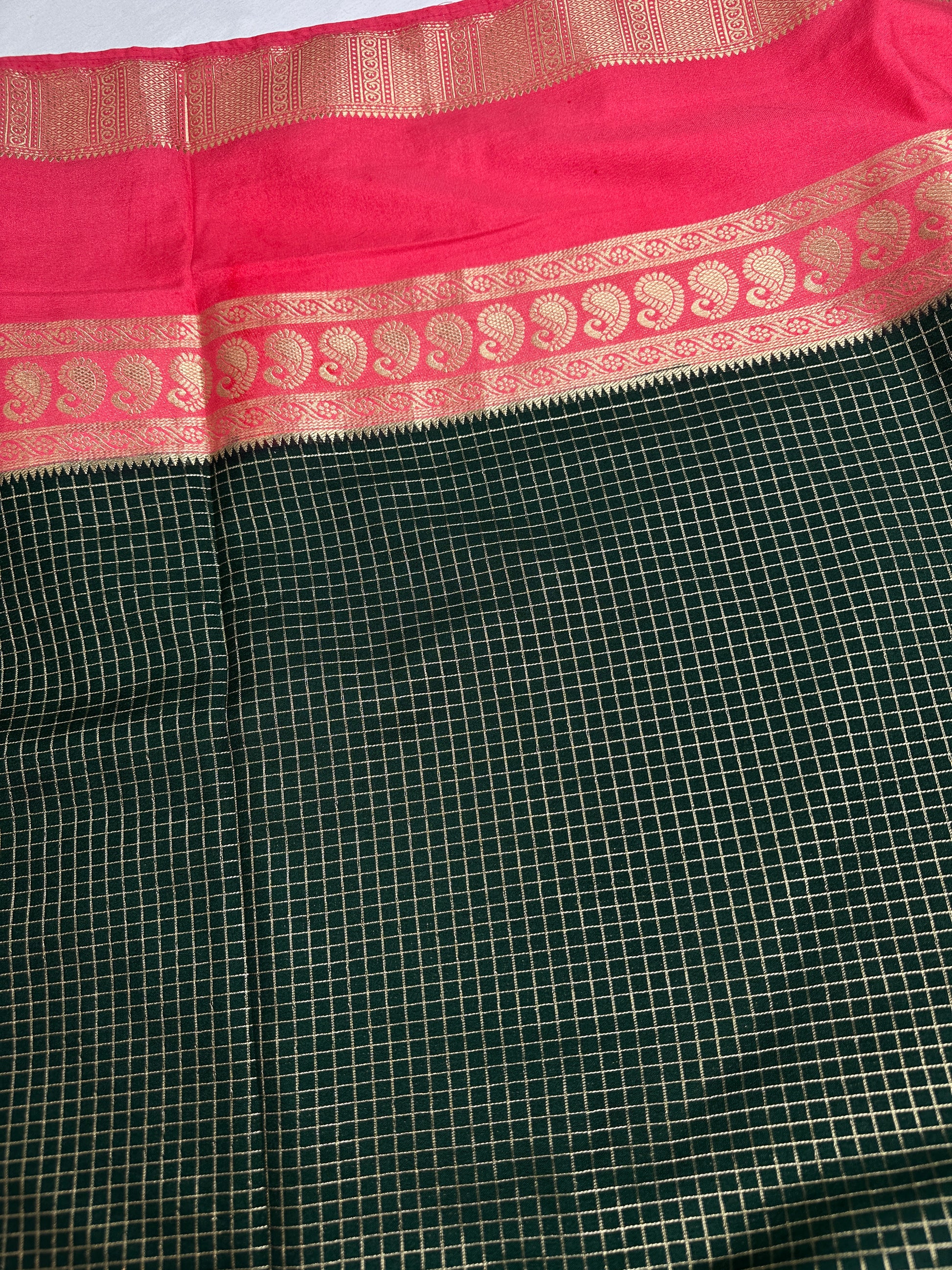 Banarsi Crepe Small Checks Green Saree - 