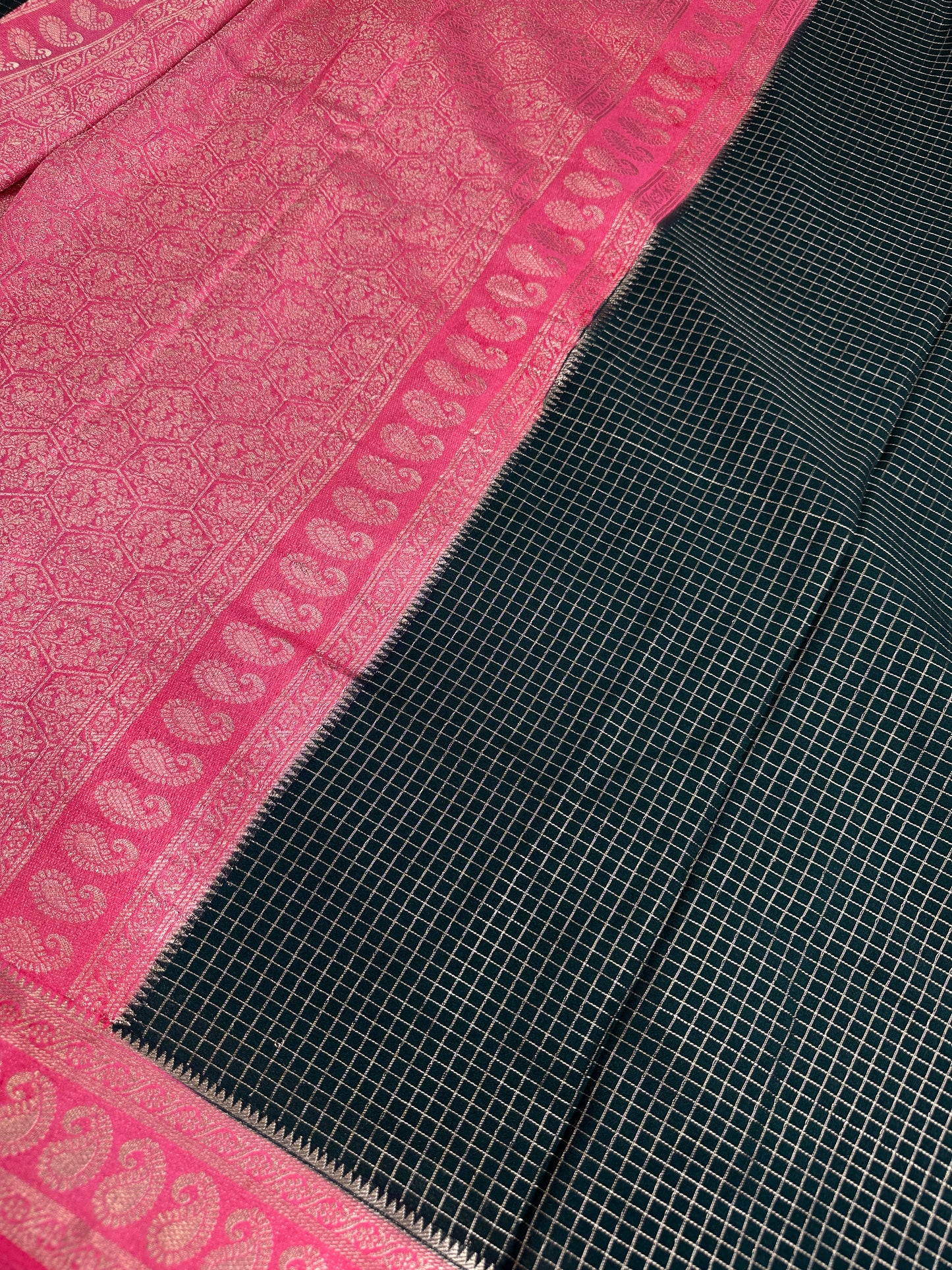 Banarsi Crepe Small Checks Green Saree - 