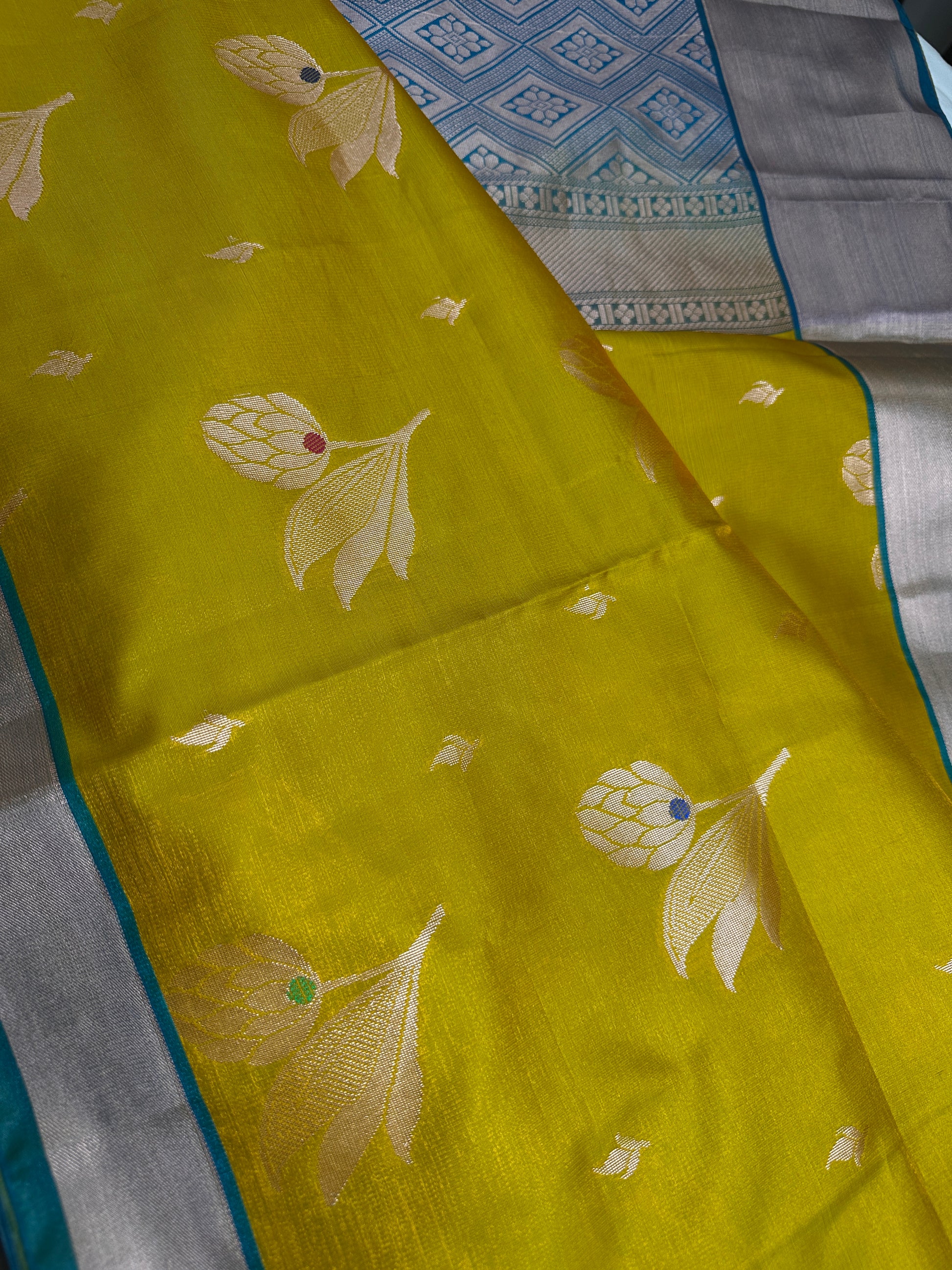 Semi Kanchi Pattu Green Silk Saree - 