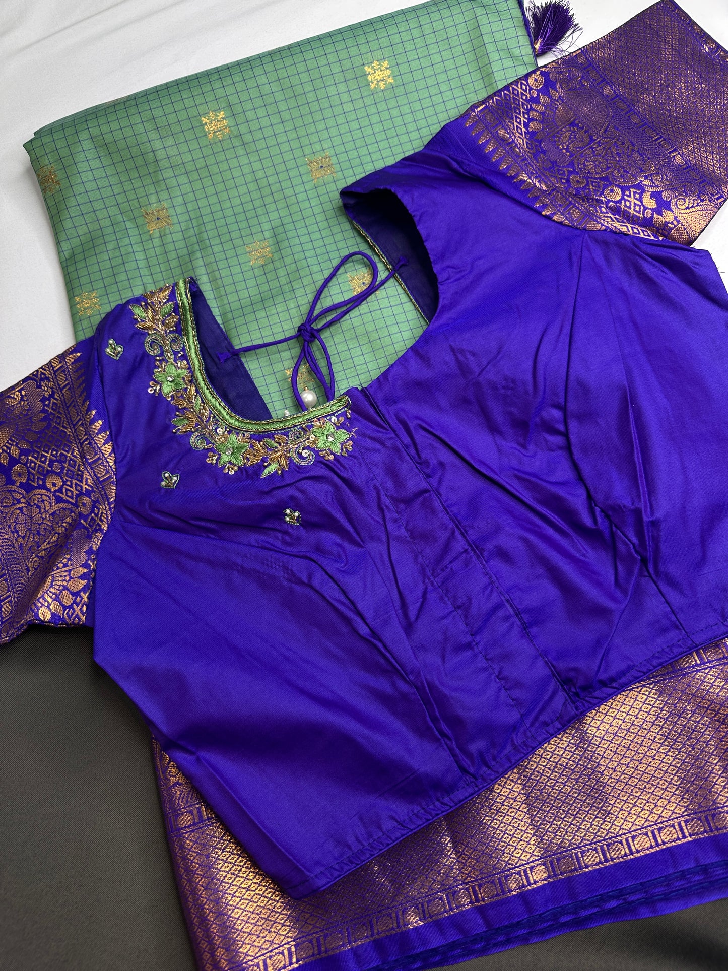 Semi Gadwal Checks Green Blue Silk Saree - 