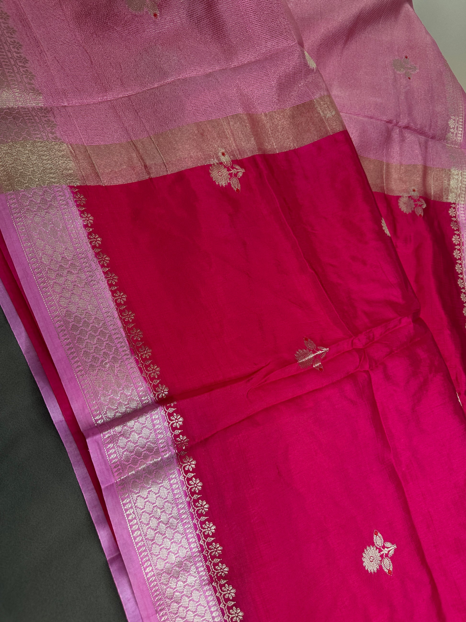Pink Raw Mango Light Weight Silk Saree - 