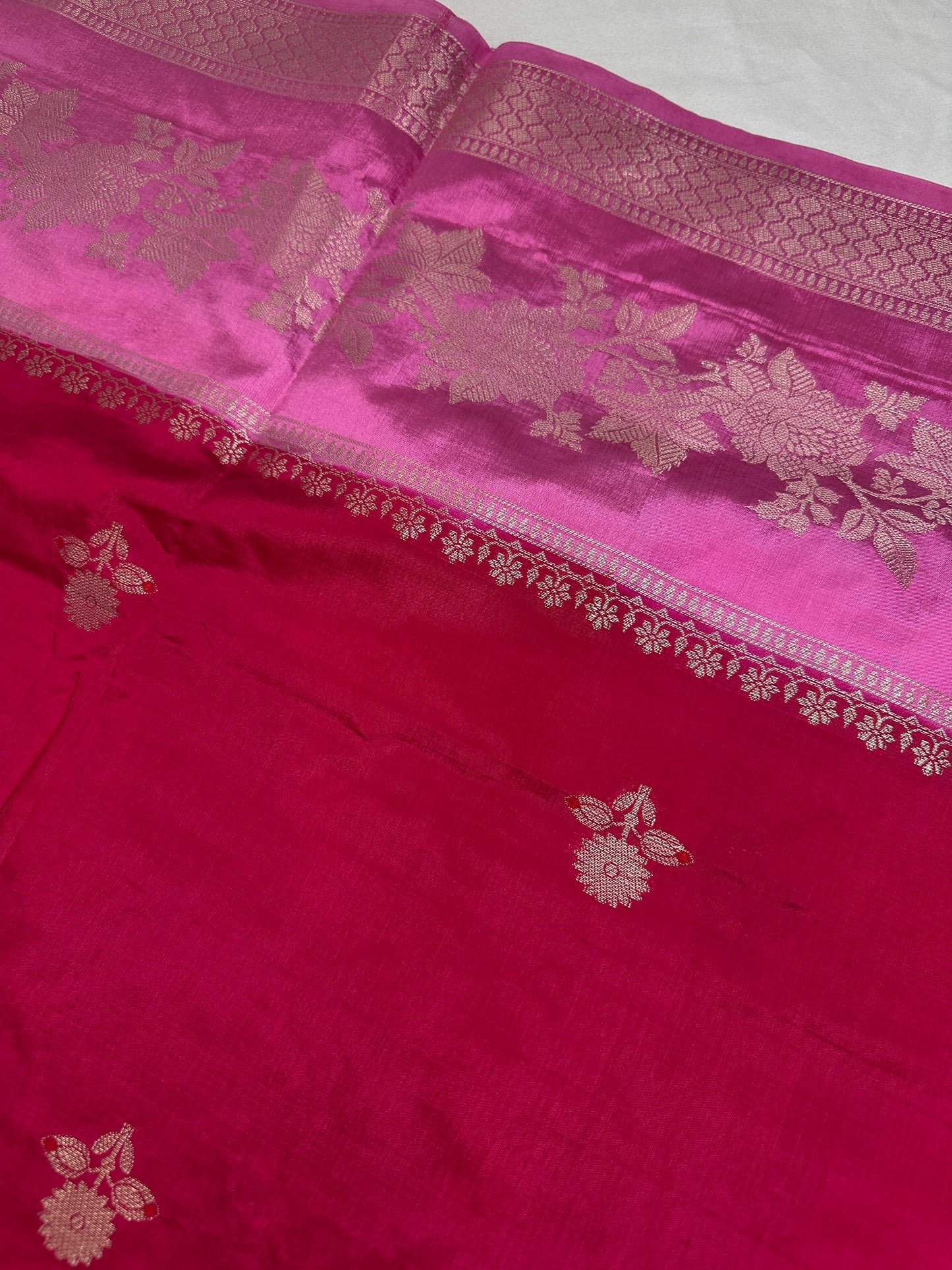 Pink Raw Mango Light Weight Silk Saree - 