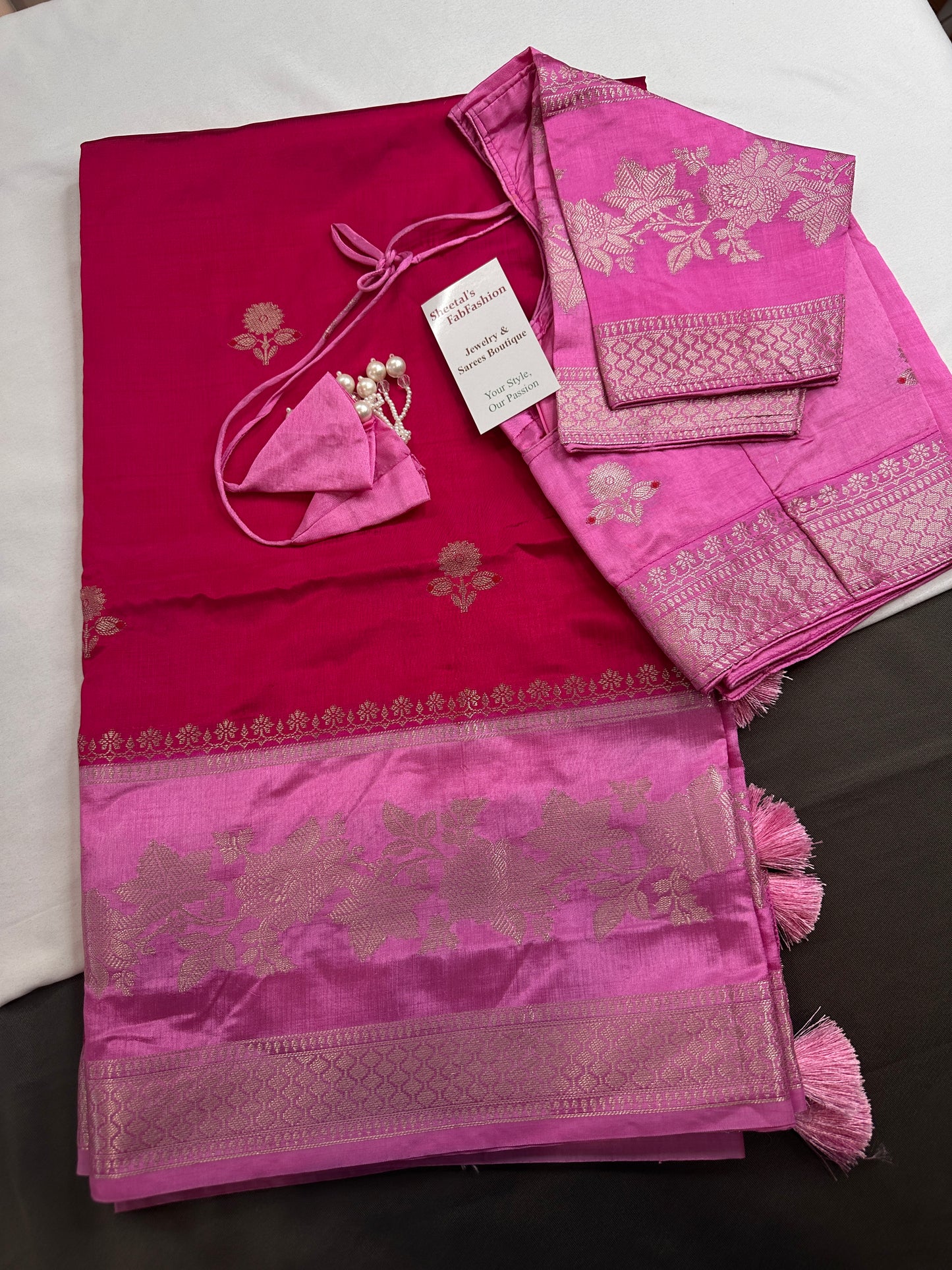 Pink Raw Mango Light Weight Silk Saree - 