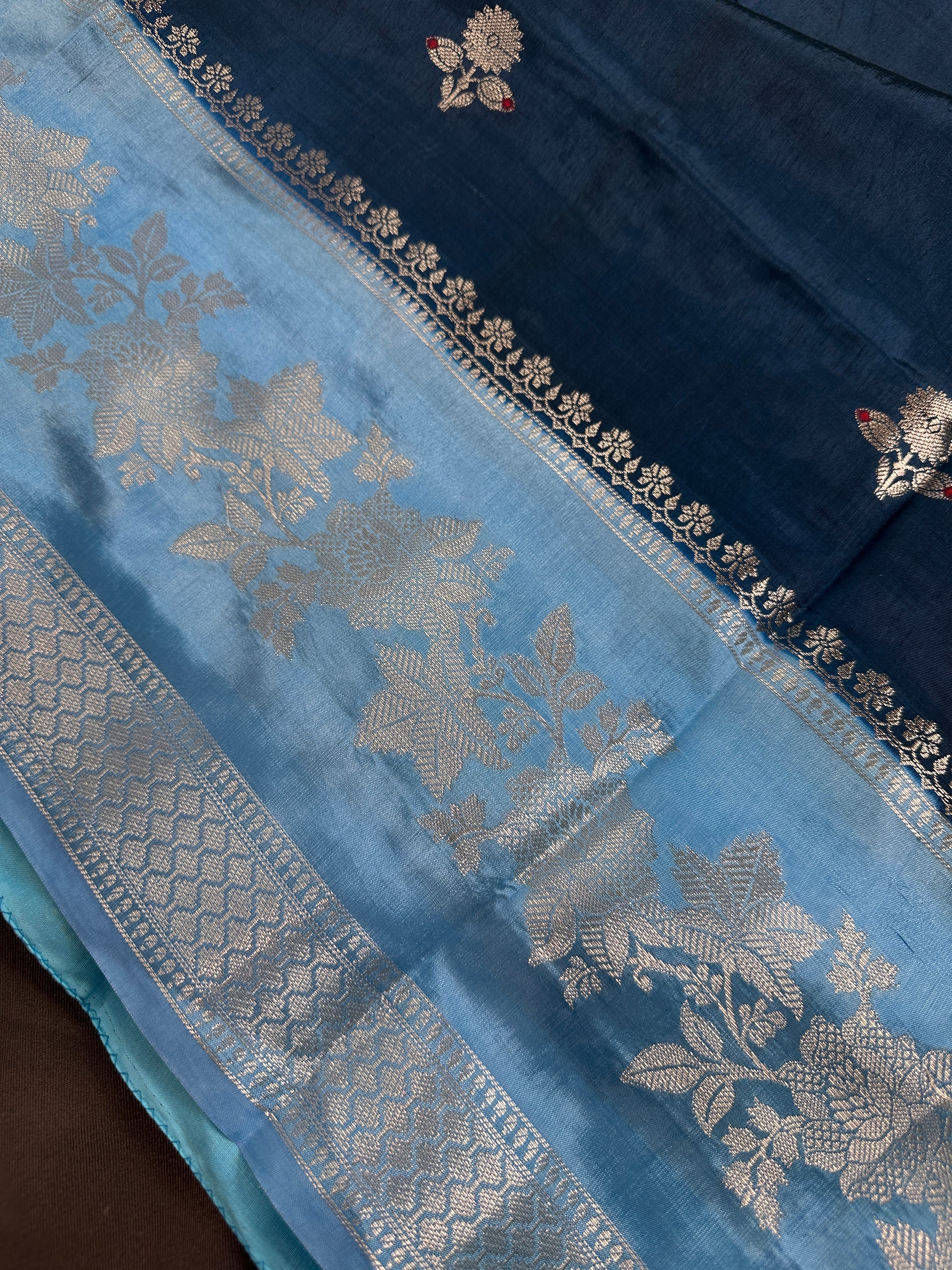 Teal Blue Raw Mango Light Weight Silk Saree - 