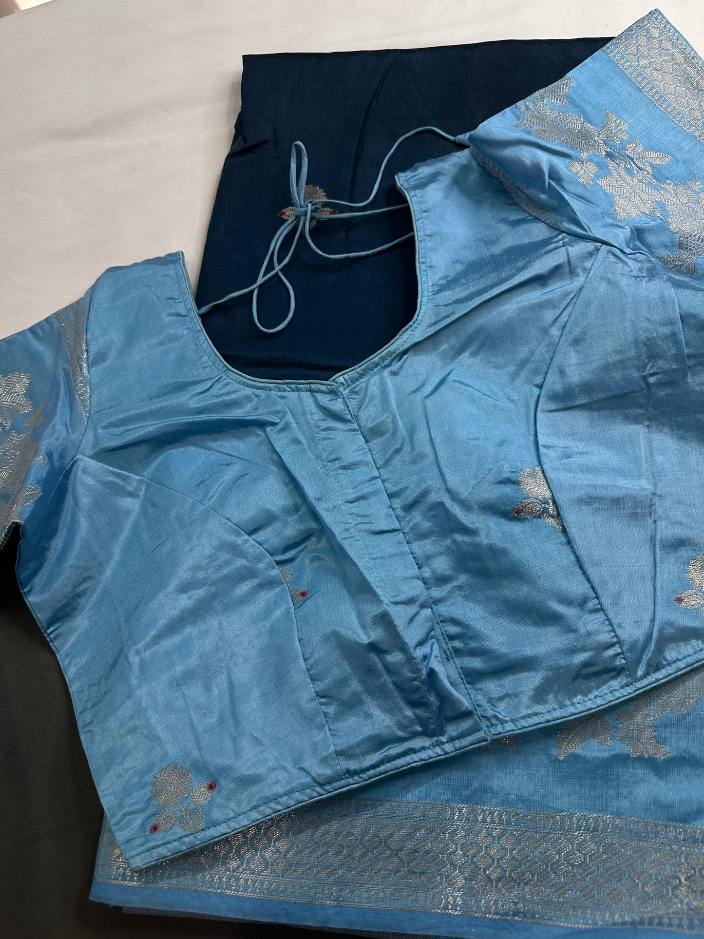 Teal Blue Raw Mango Light Weight Silk Saree - 