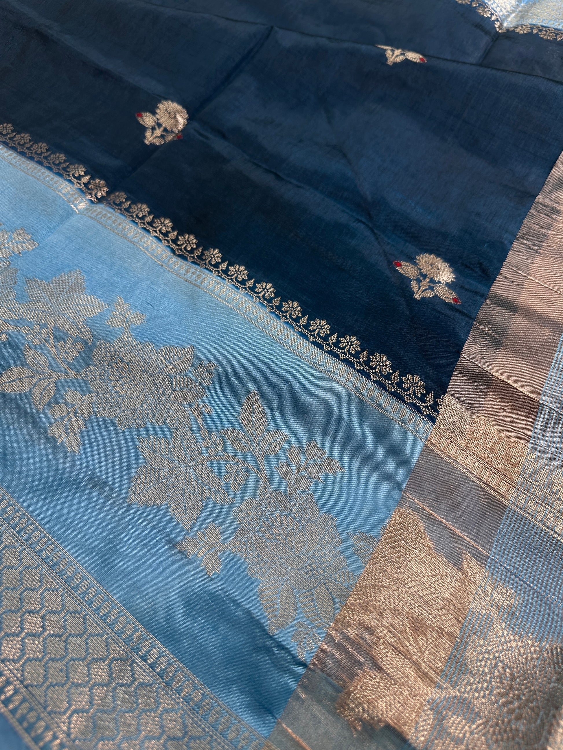 Teal Blue Raw Mango Light Weight Silk Saree - 