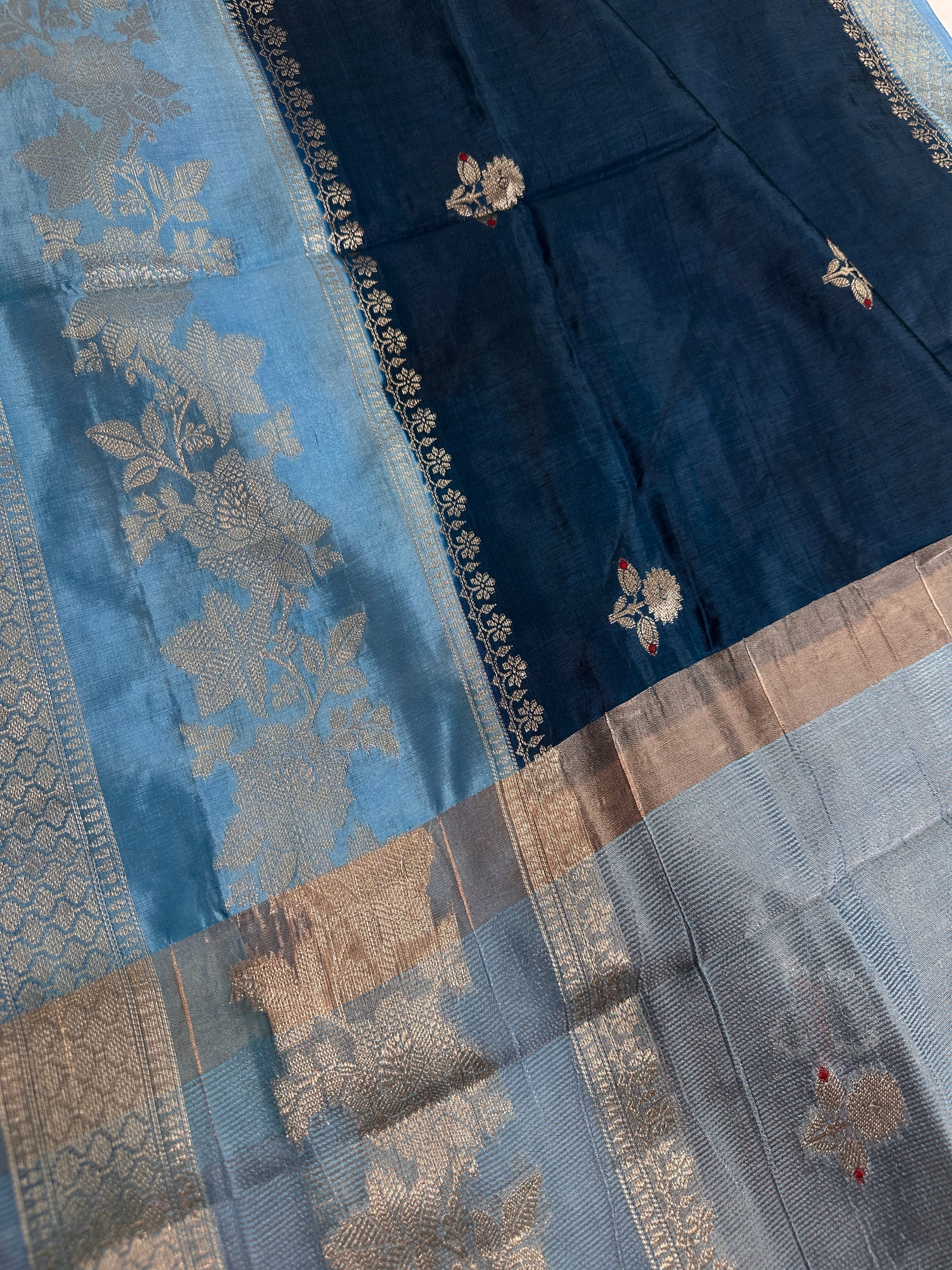 Teal Blue Raw Mango Light Weight Silk Saree - 