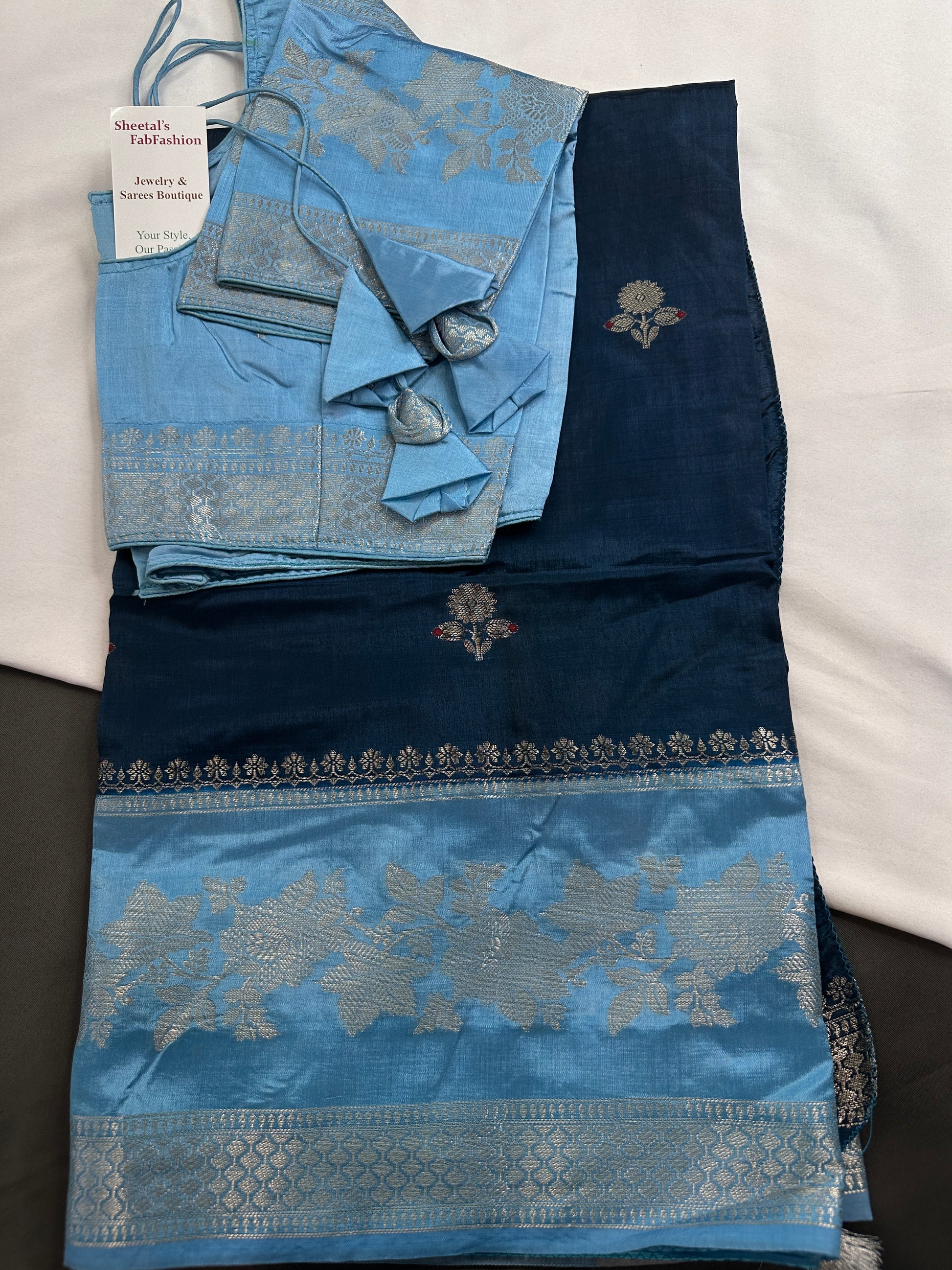 Teal Blue Raw Mango Light Weight Silk Saree - 