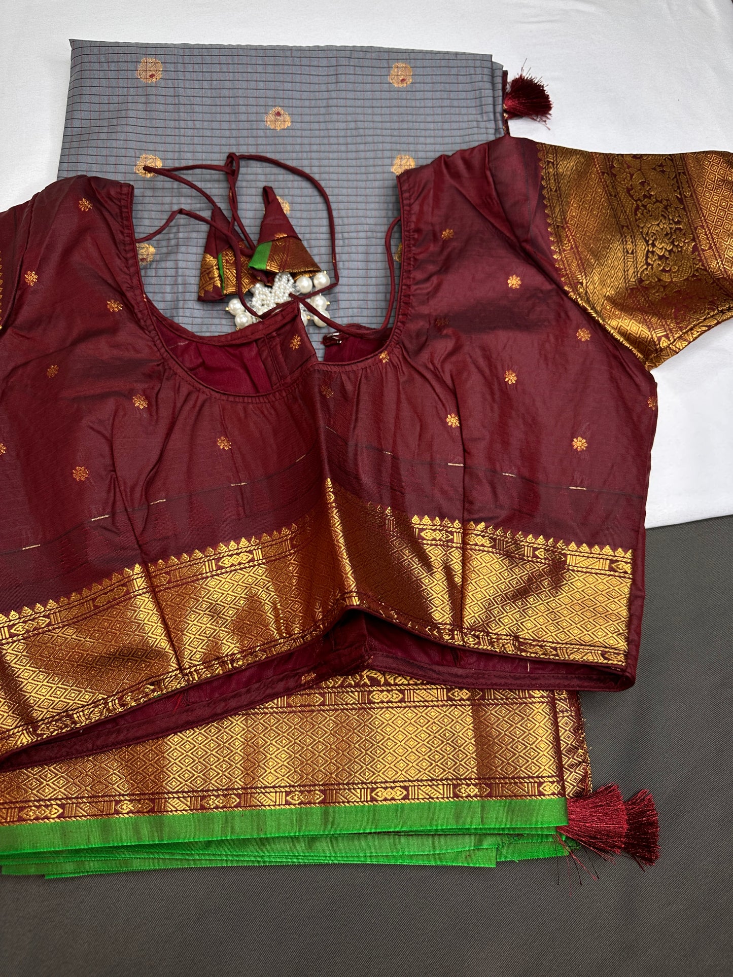Semi Gadwal Checks Grey Maroon Silk Saree - 