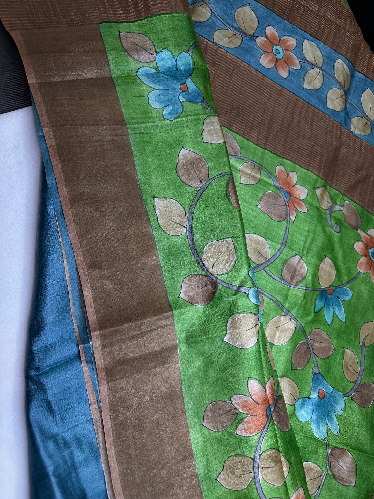 Pure Tussar Floral Printed Light Weight Saree - 