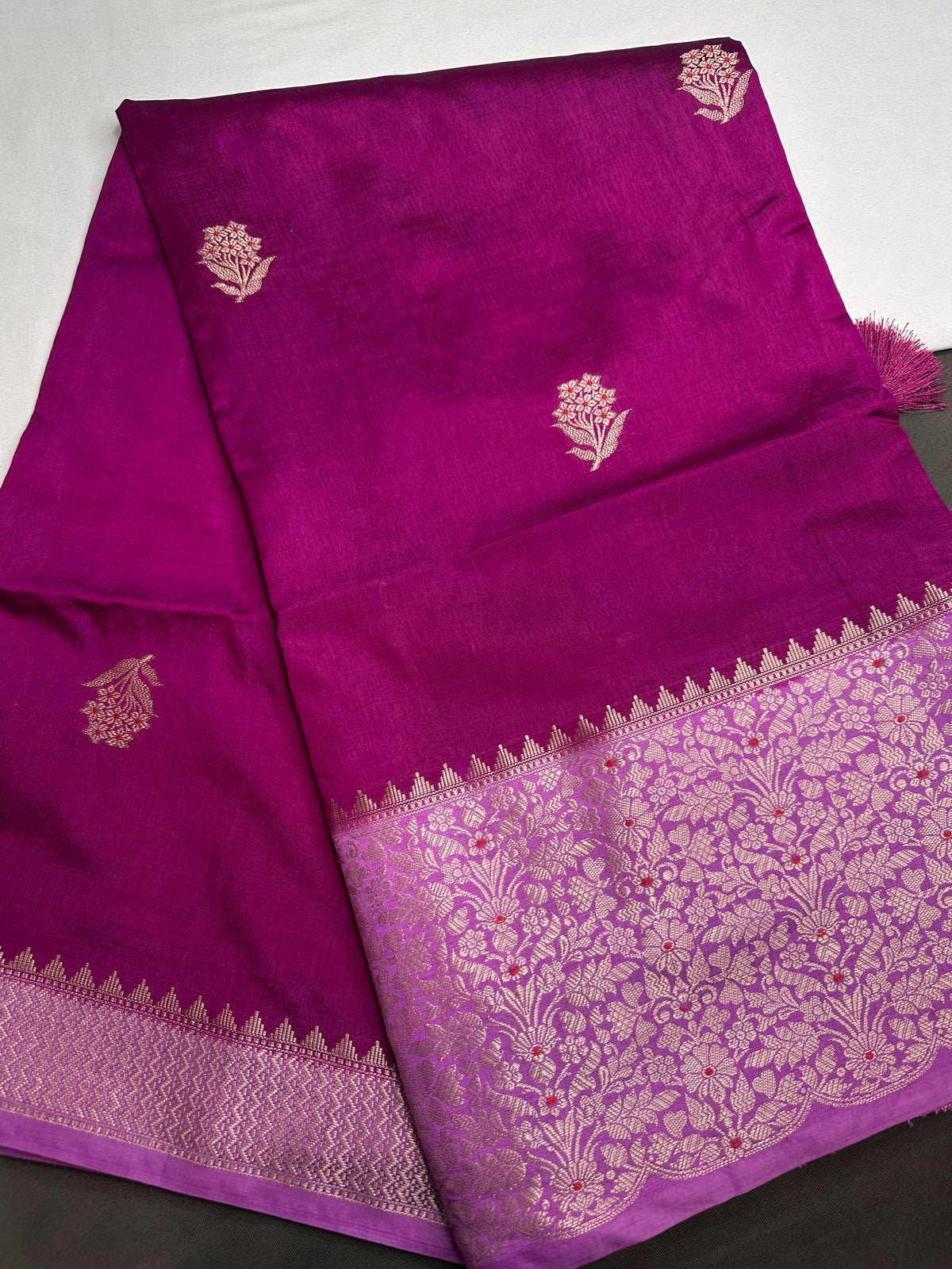 Magenta Pink Raw Mango Light Weight Silk Saree - 