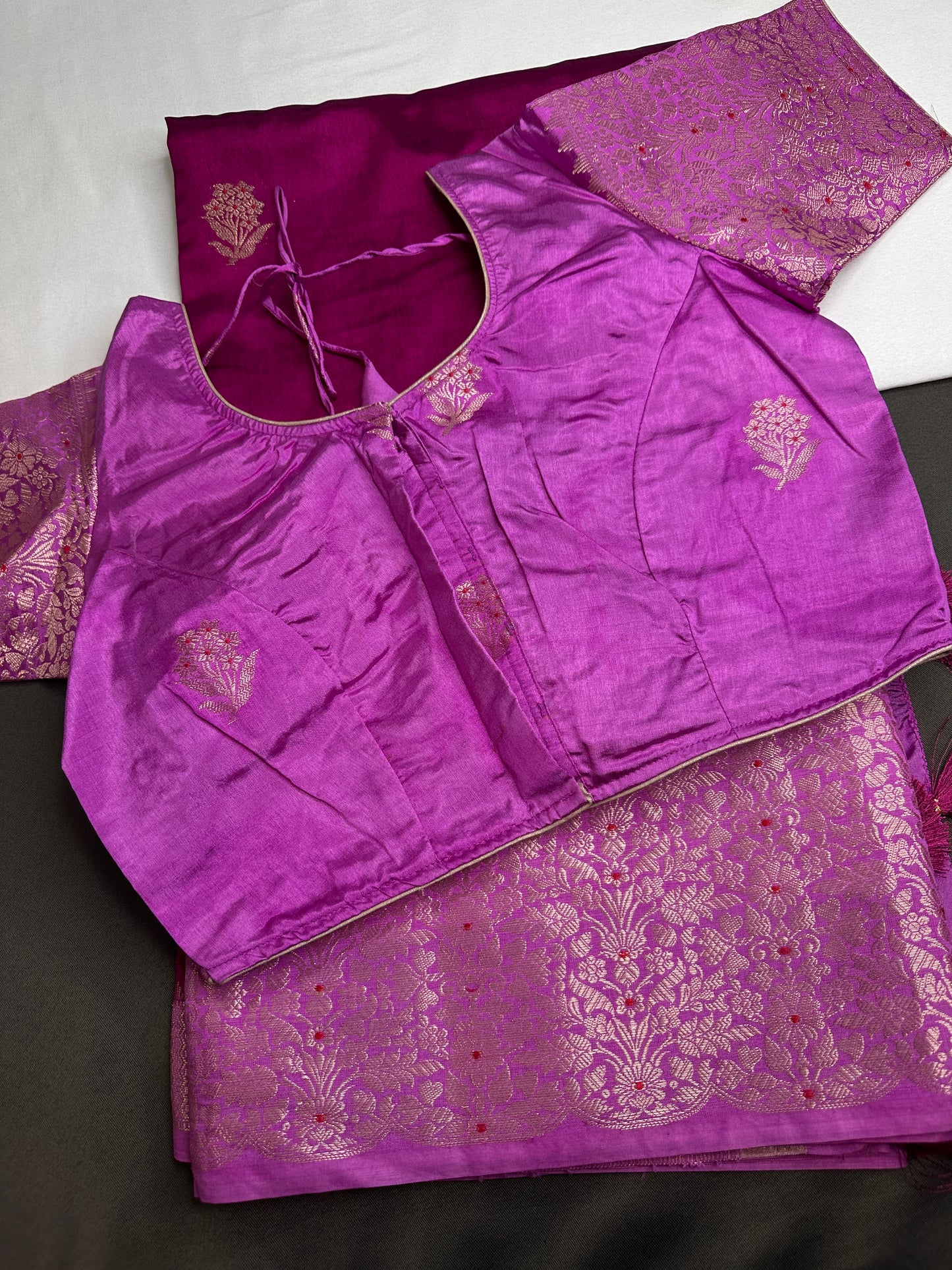 Magenta Pink Raw Mango Light Weight Silk Saree - 