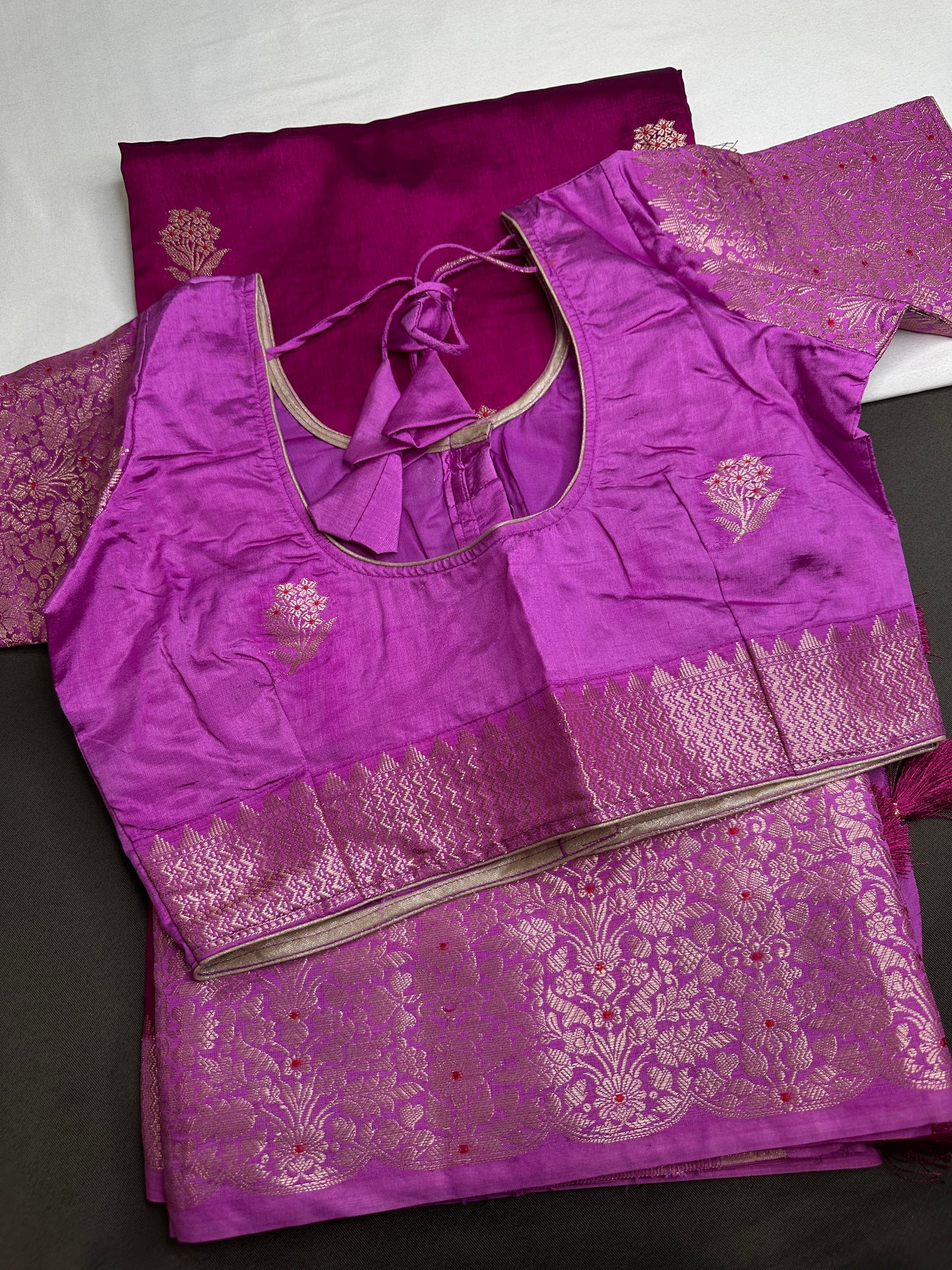 Magenta Pink Raw Mango Light Weight Silk Saree - 