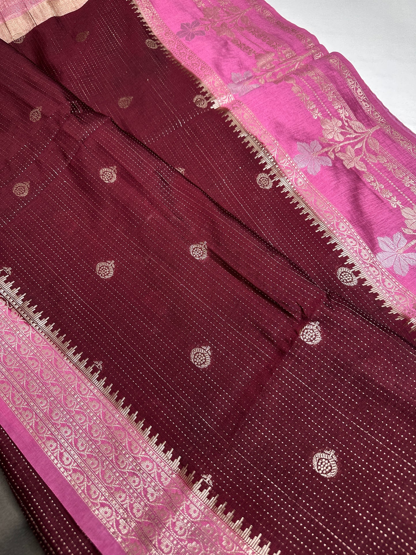 Plum Raw Mango Light Weight Silk Saree - 