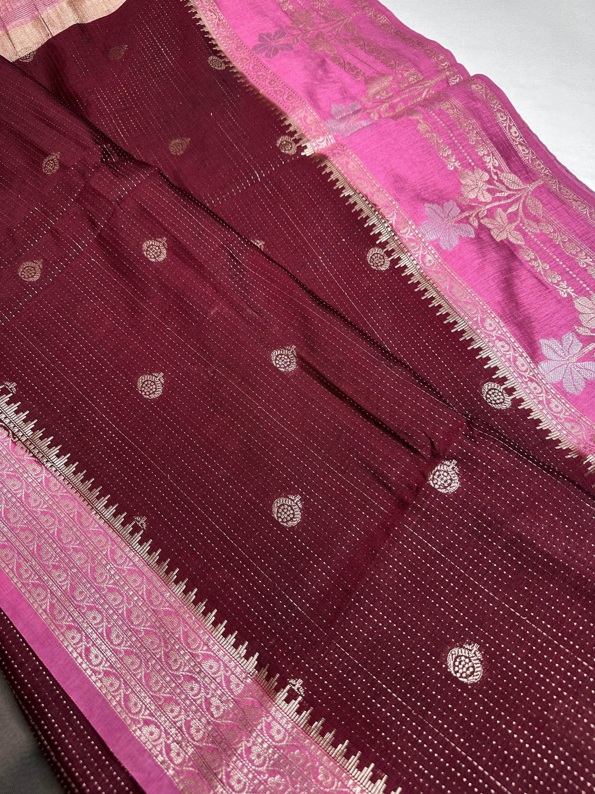 Plum Raw Mango Light Weight Silk Saree - 