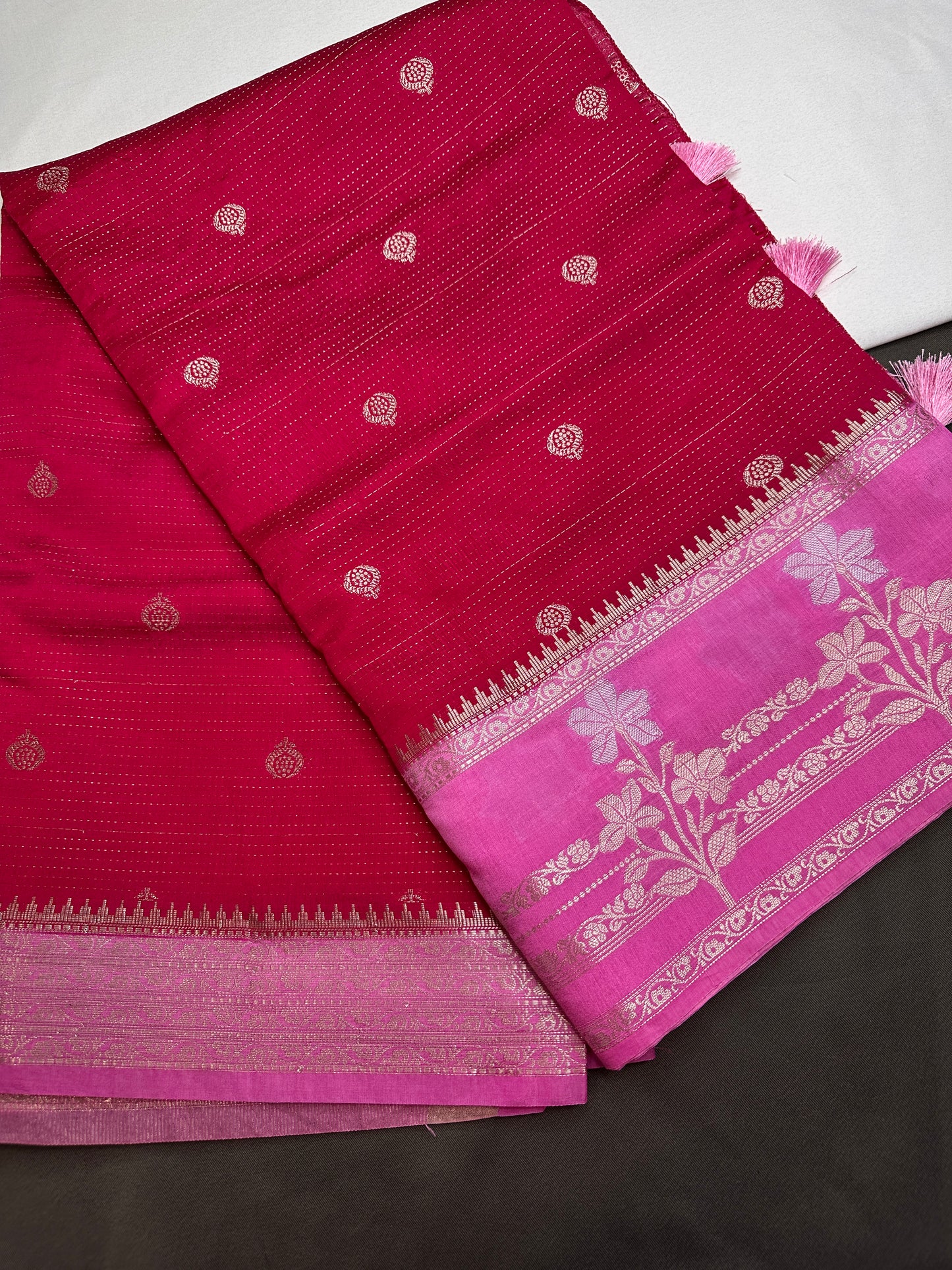 Pink Raw Mango Light Weight Silk Saree - 