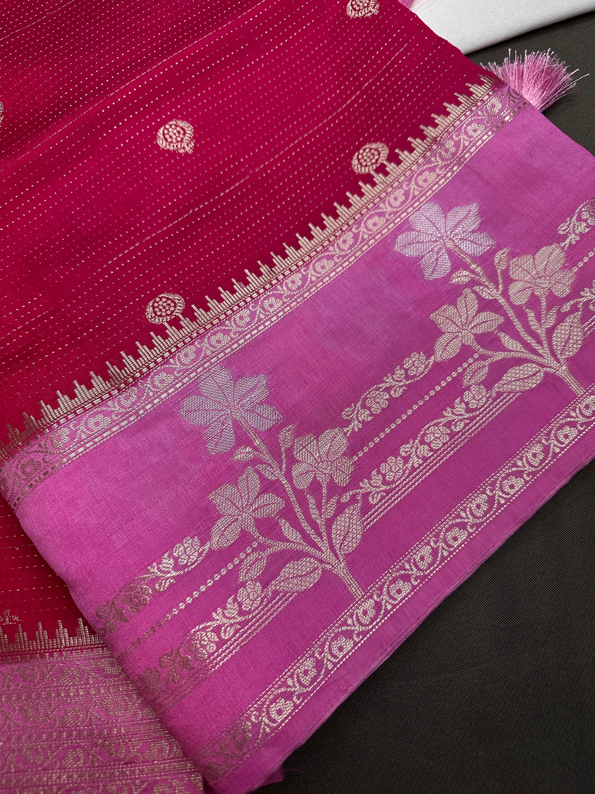 Pink Raw Mango Light Weight Silk Saree - 