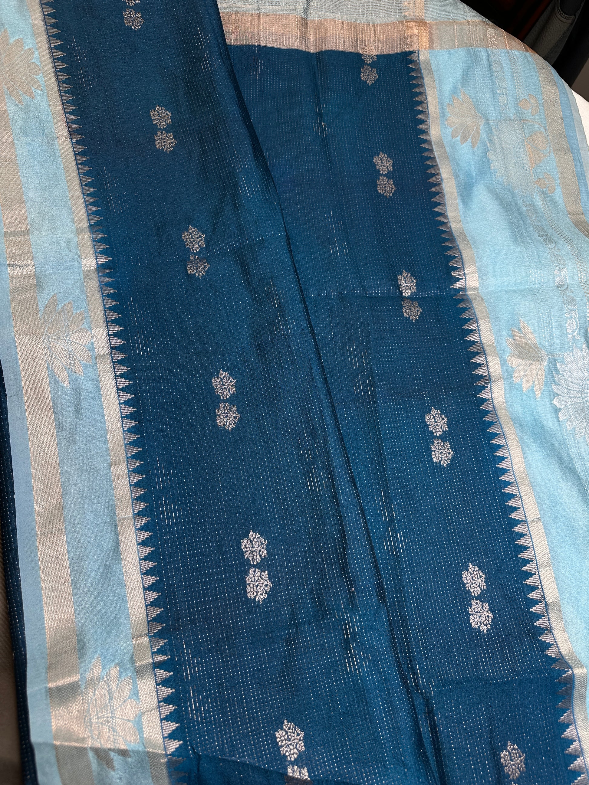 Blue Raw Mango Light Weight Silk Saree - 