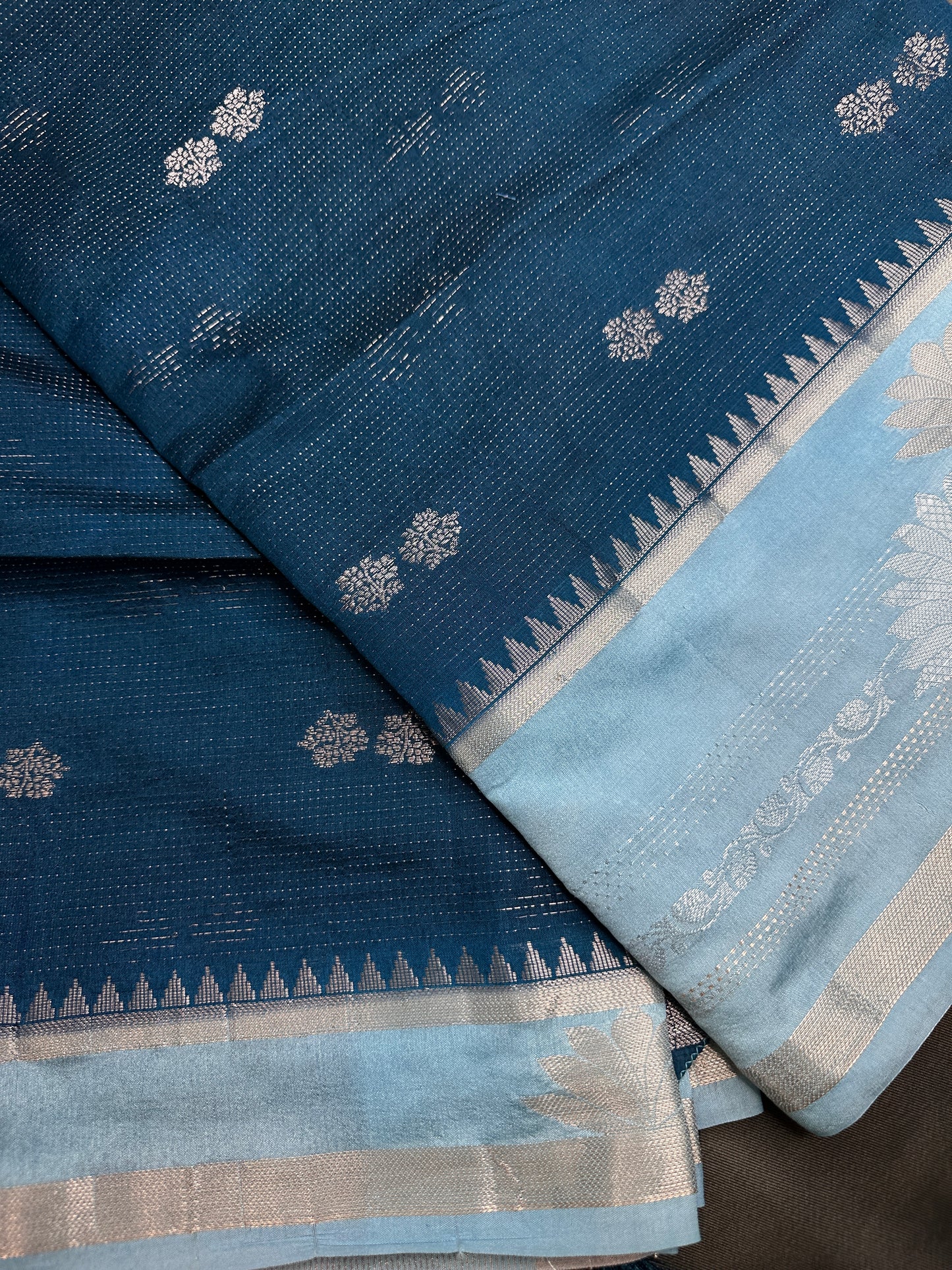 Blue Raw Mango Light Weight Silk Saree - 