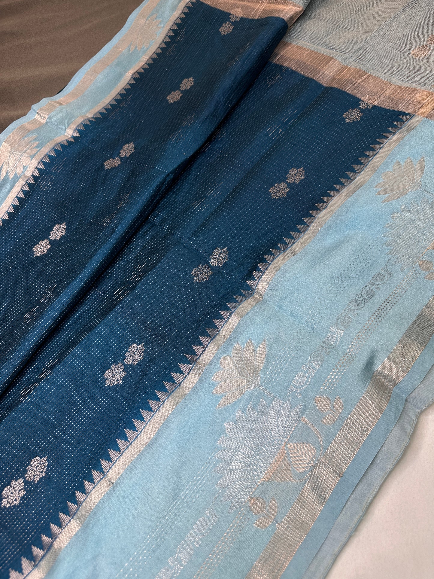 Blue Raw Mango Light Weight Silk Saree - 
