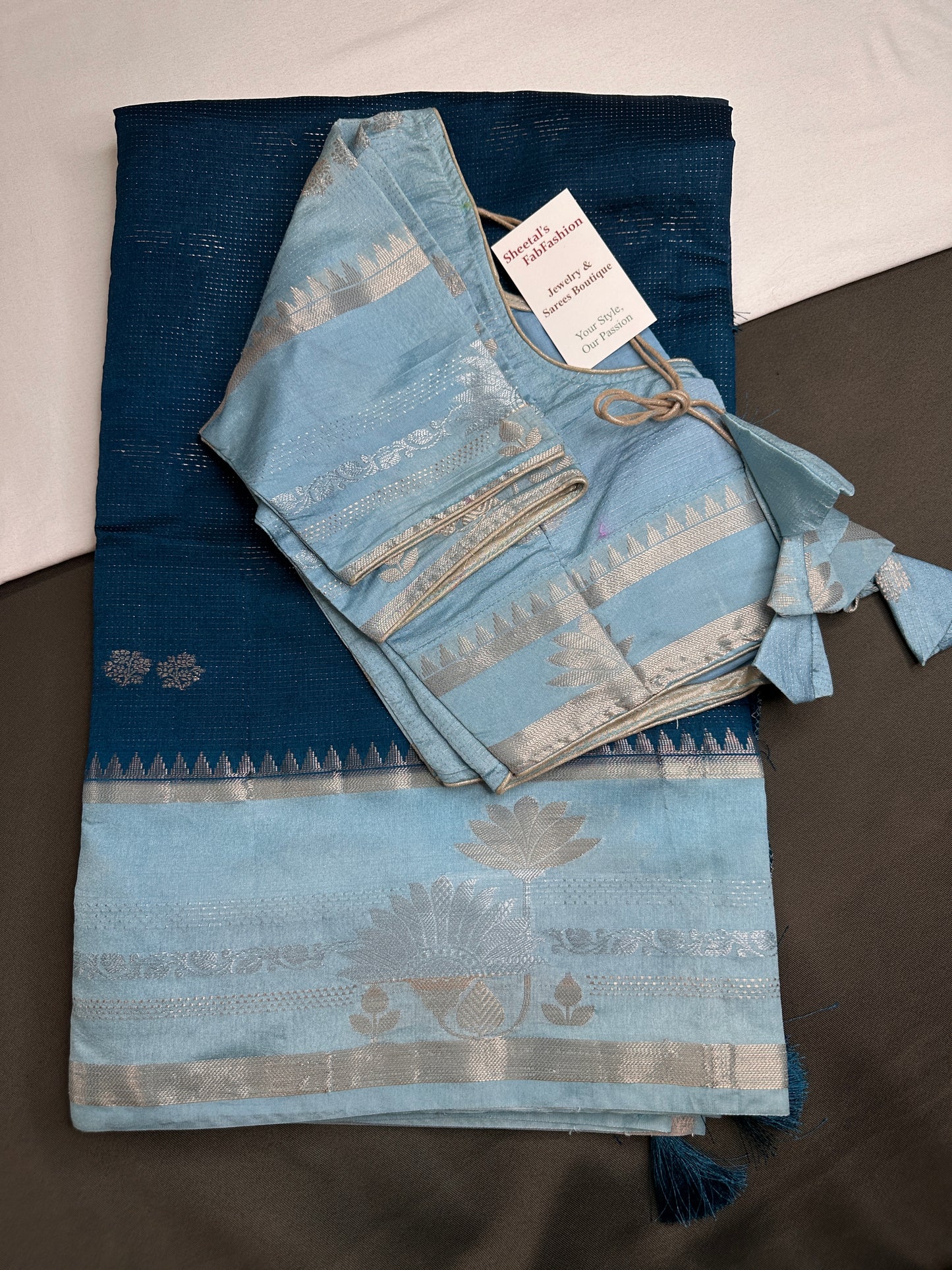 Blue Raw Mango Light Weight Silk Saree - 