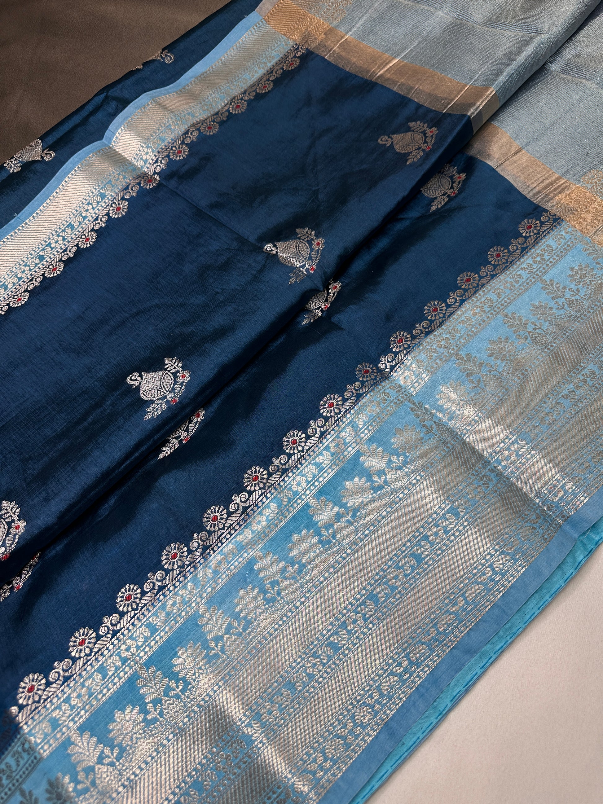 Blue Raw Mango Light Weight Silk Saree - 