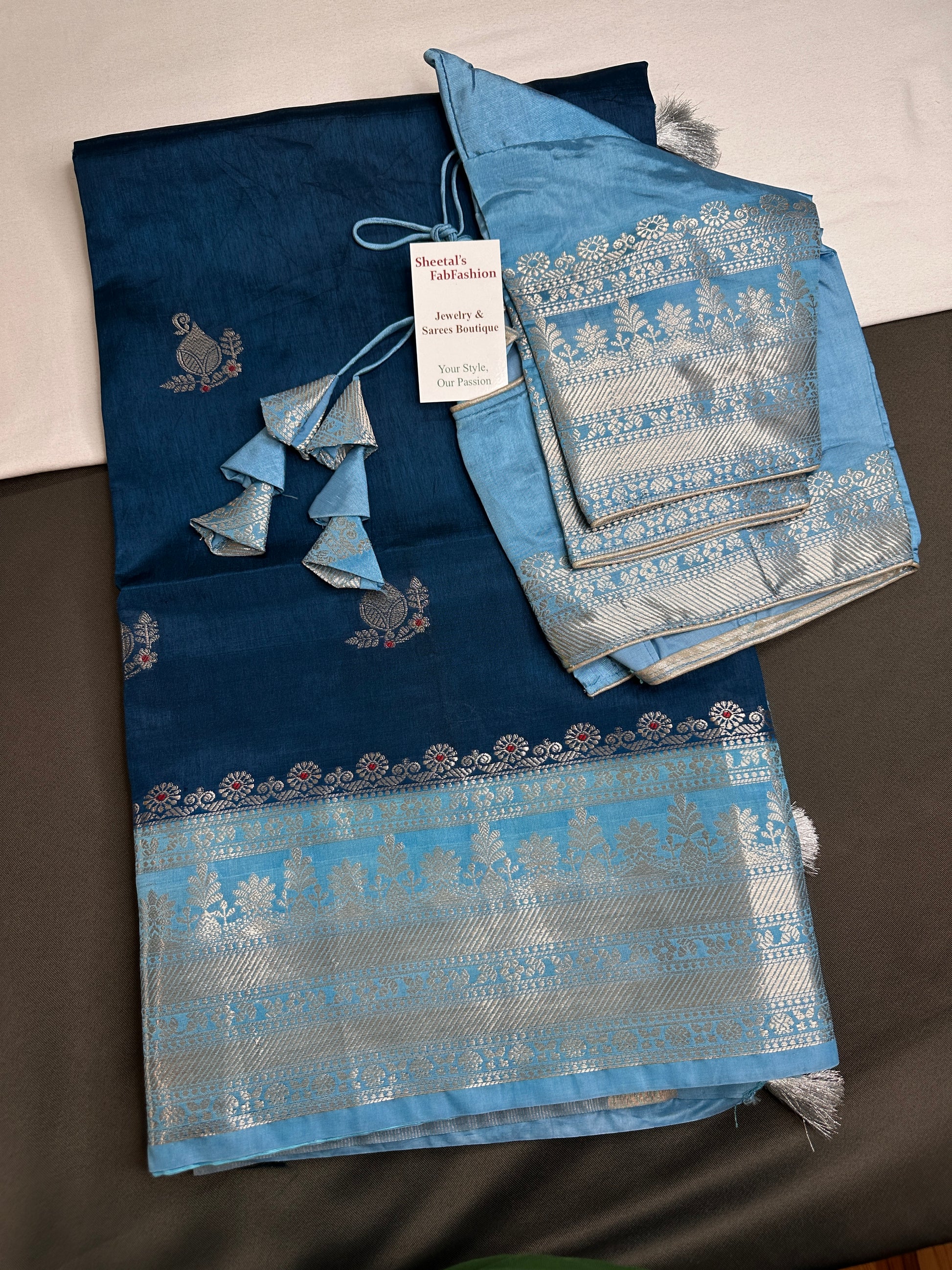 Blue Raw Mango Light Weight Silk Saree - 