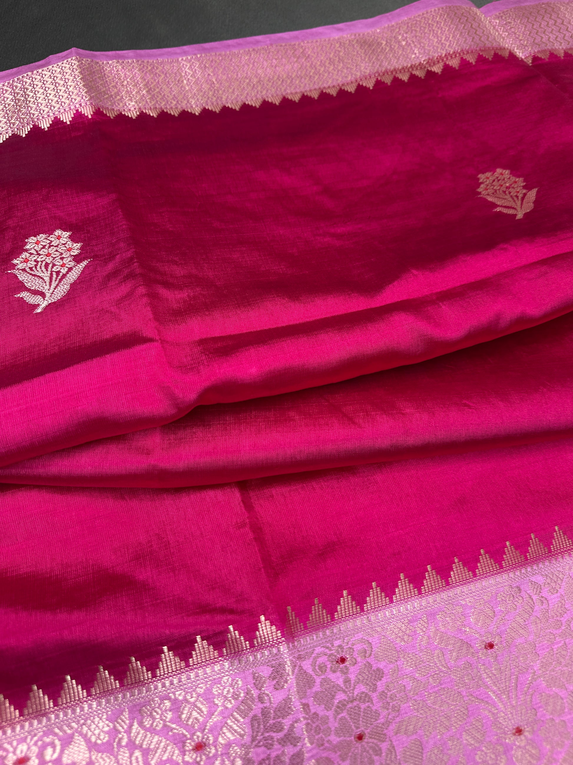 Pink Raw Mango Light Weight Silk Saree - 