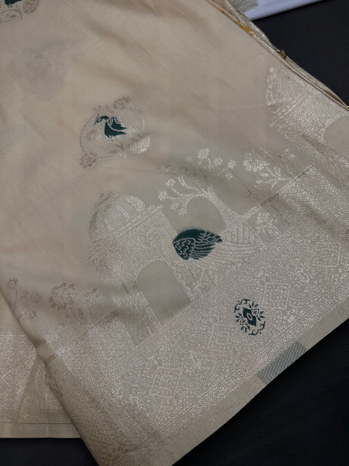 Soft Silk Semi Banarsi Cream Saree - 