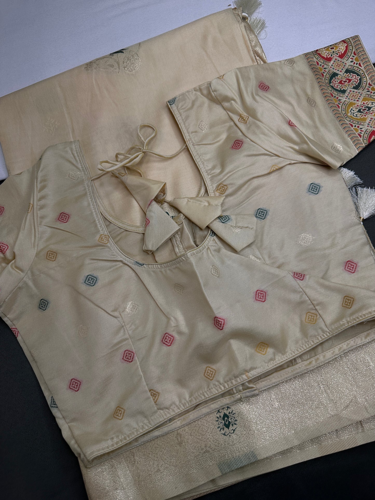 Soft Silk Semi Banarsi Cream Saree - 