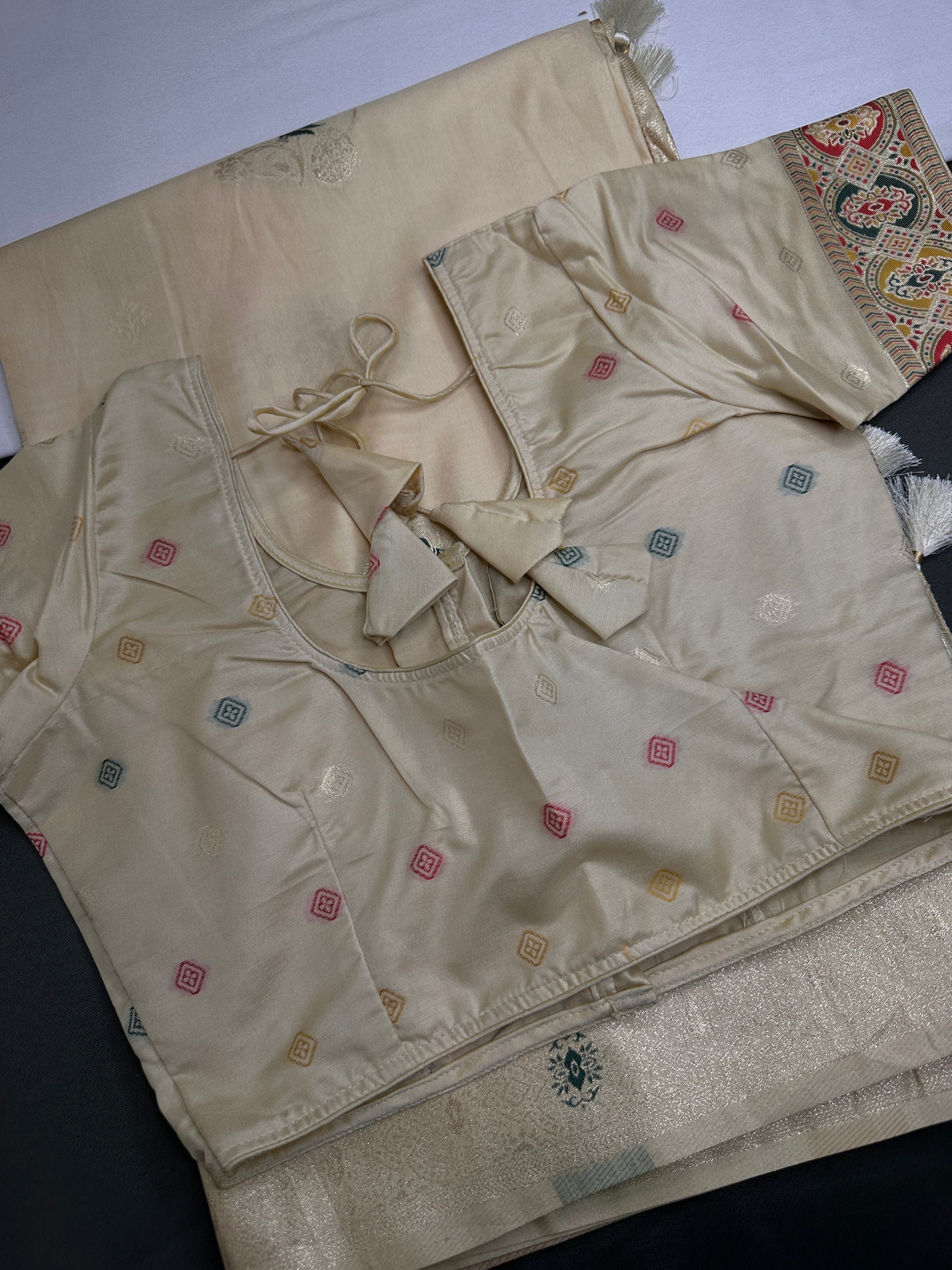 Soft Silk Semi Banarsi Cream Saree - 