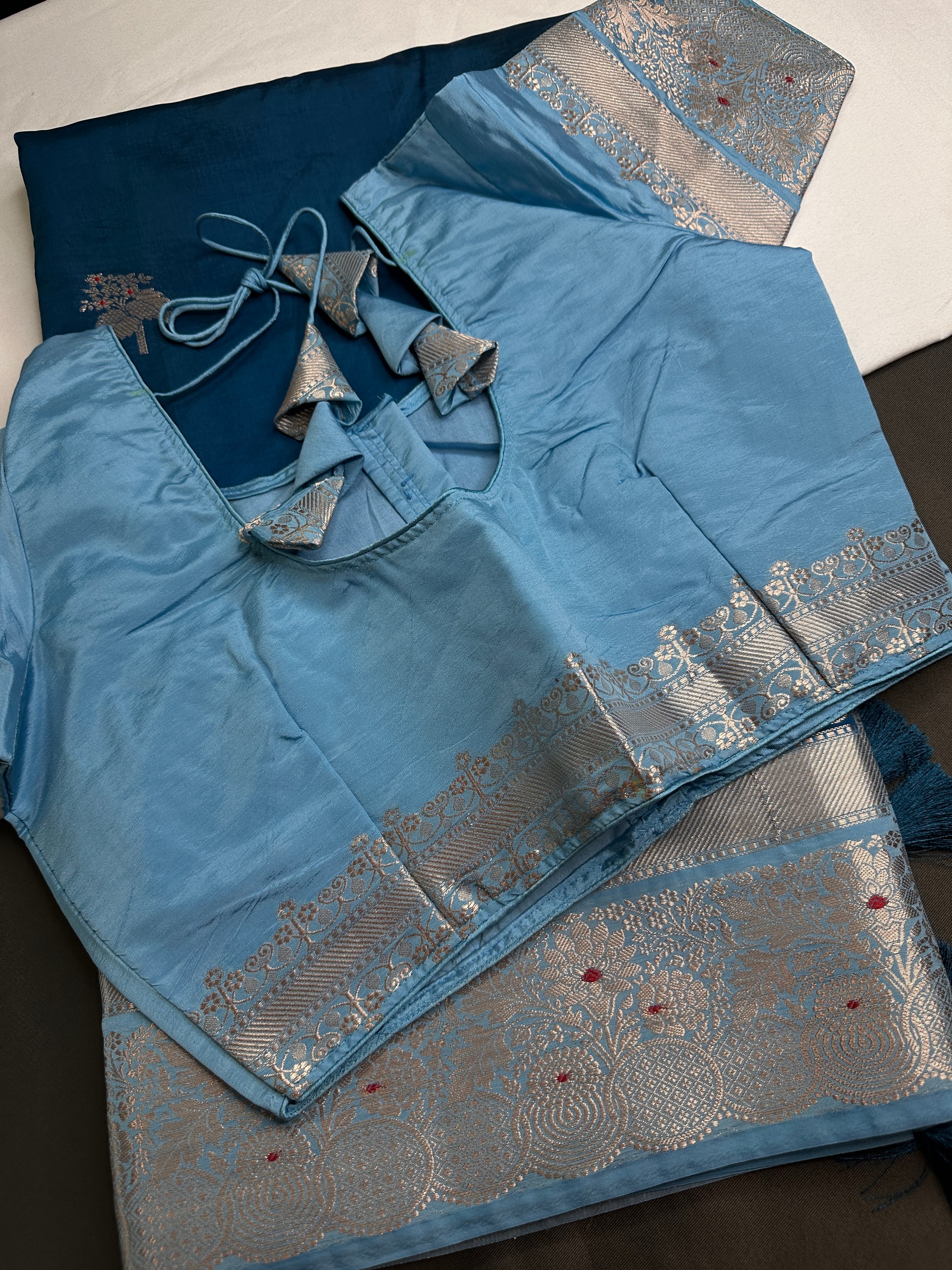 Blue Raw Mango Light Weight Silk Saree - 