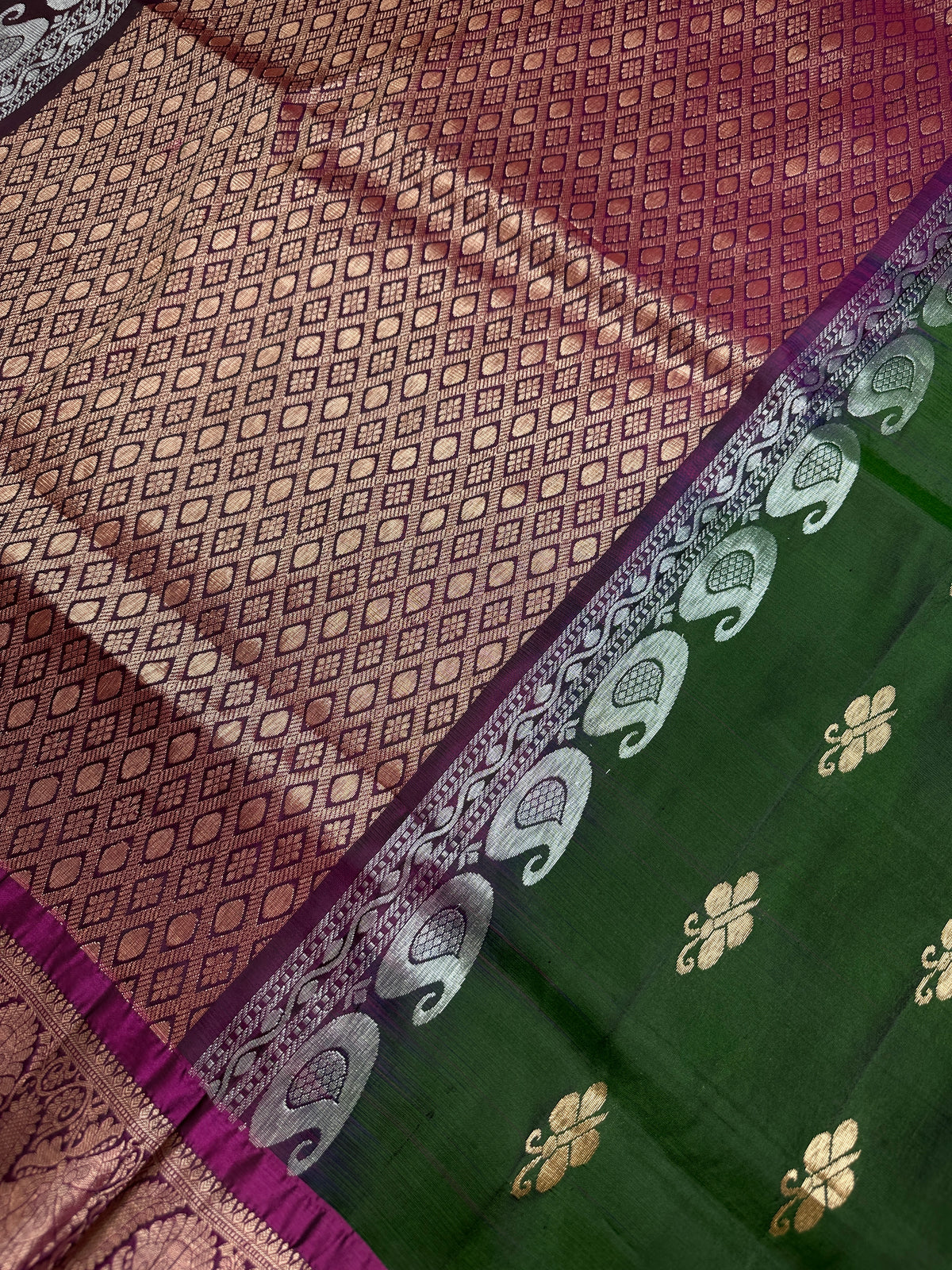 Kanchi Pattu Green Magenta Pure Silk Saree - 