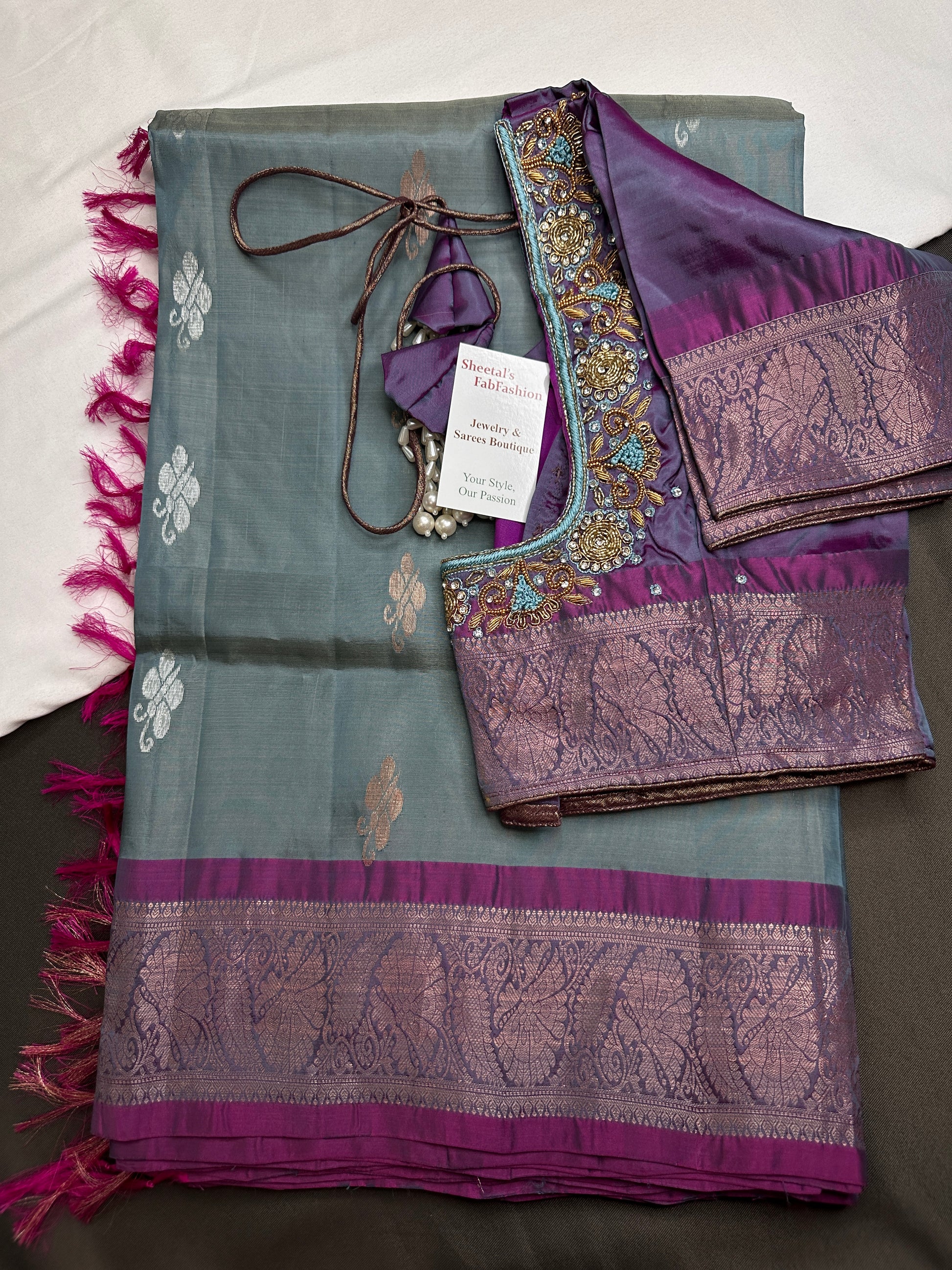 Kanchi Pattu Grey Lavender Pure Silk Saree - 