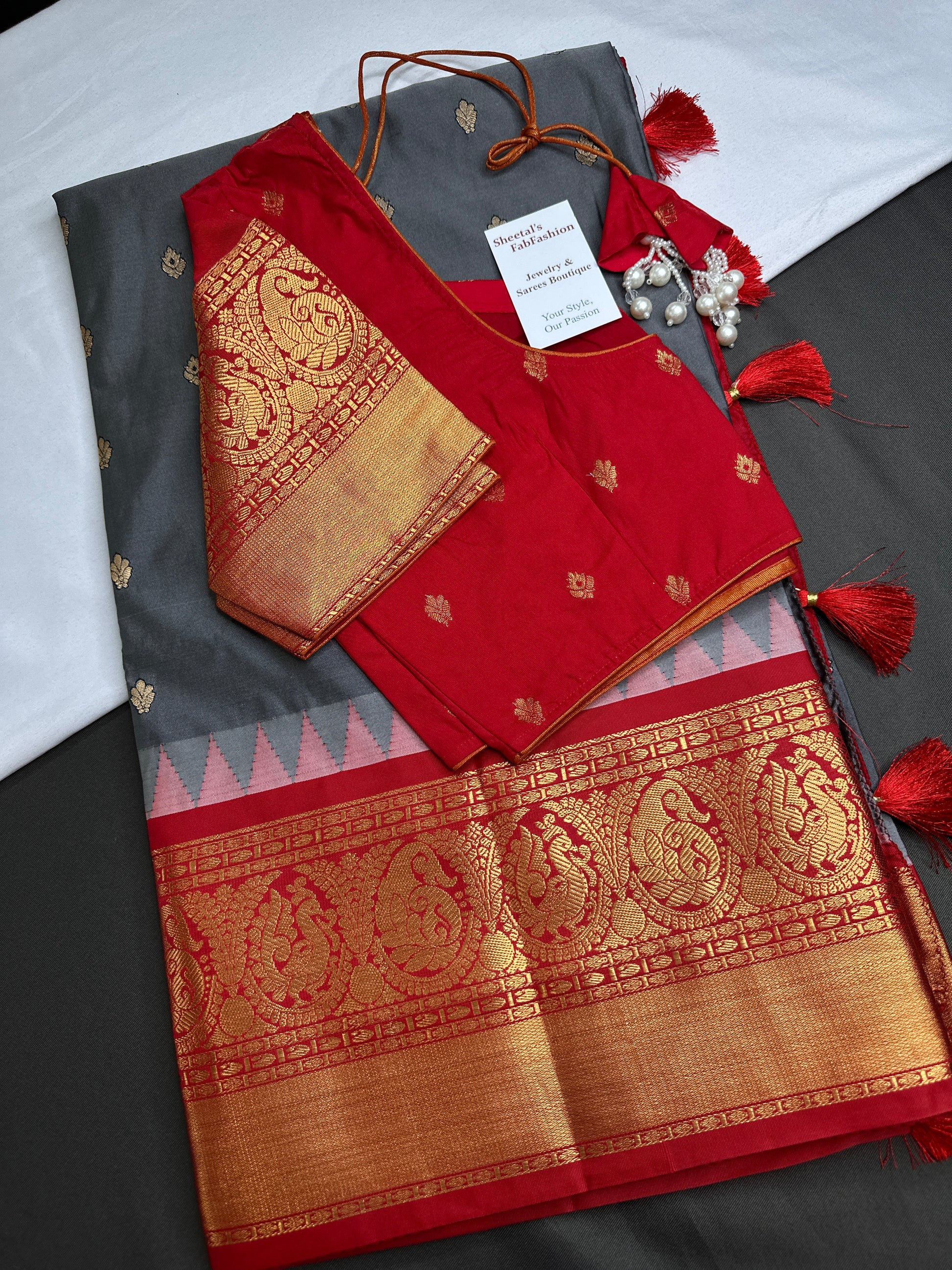 Semi Gadwal Grey Red Pattu Silk Saree - 