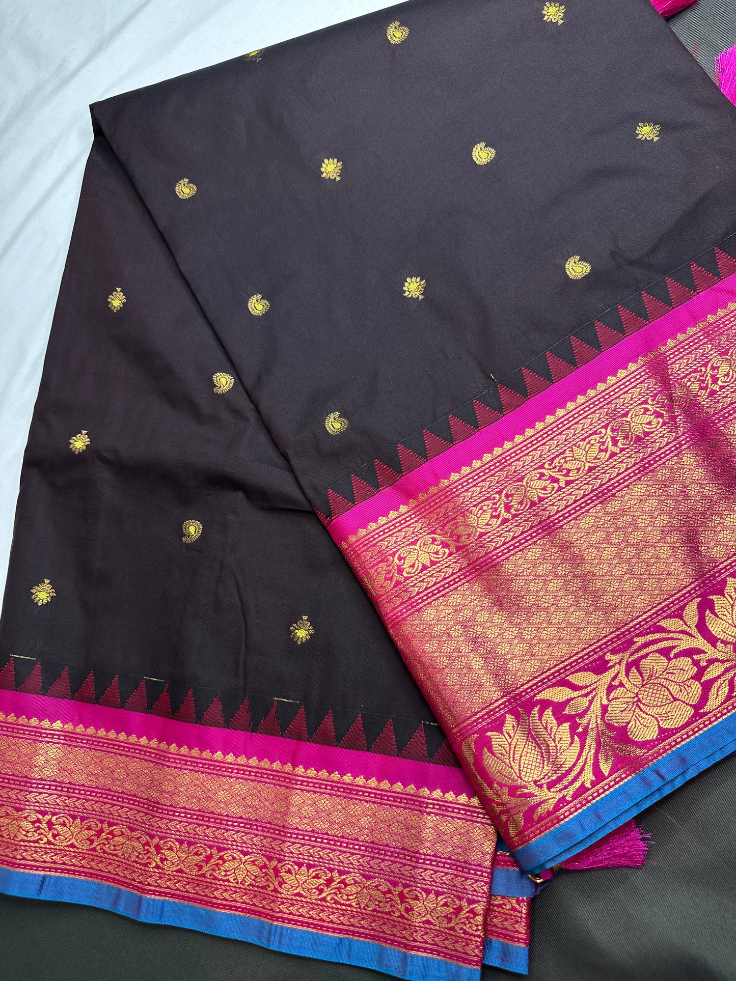 Pure Gadwal Brown Pink Pattu Silk Saree - 