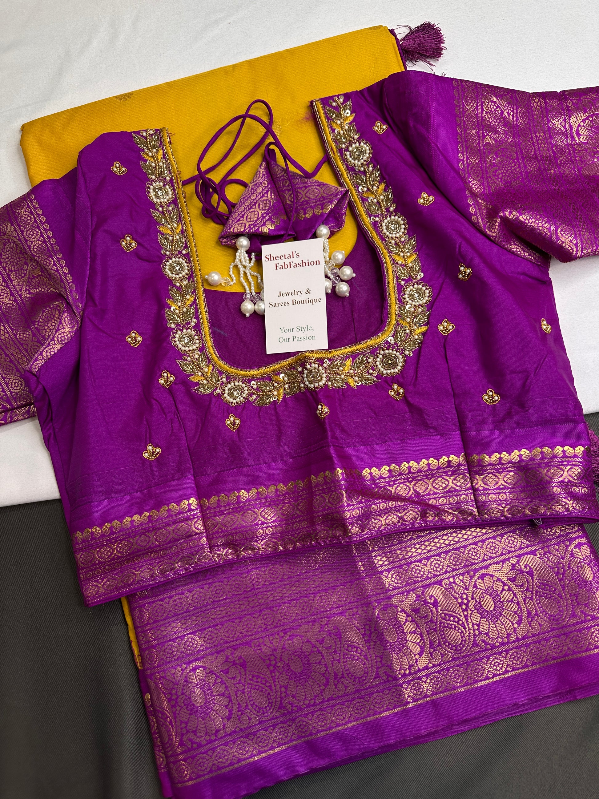 Semi Gadwal Yellow Pattu Silk Saree - 