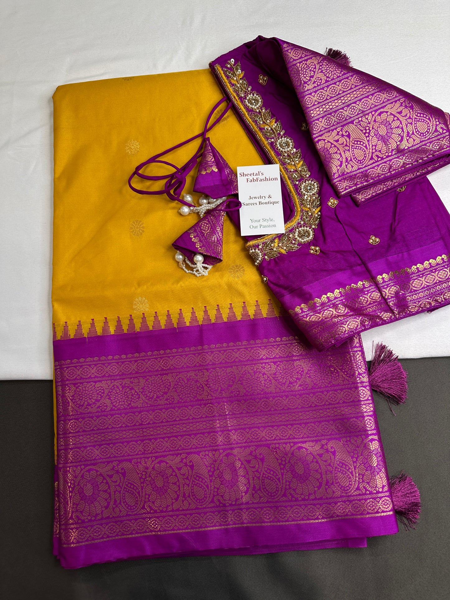 Semi Gadwal Yellow Pattu Silk Saree - 