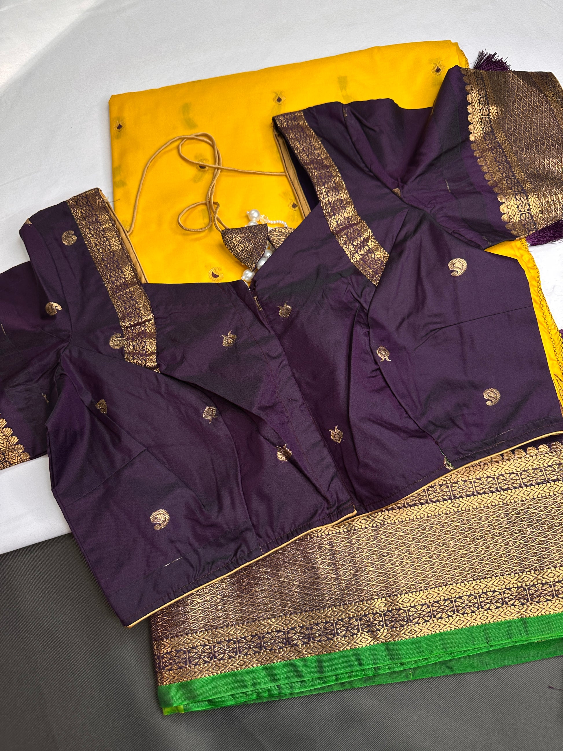 Gadwal Yellow Purple Pattu Soft Silk Saree - 